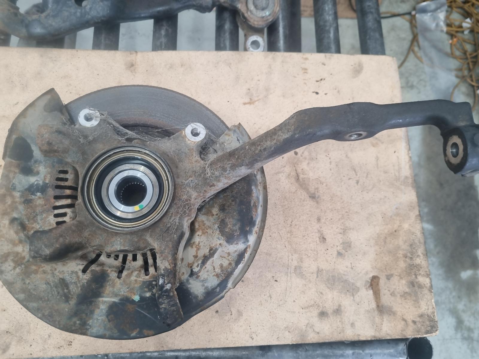 View Auto part Left Front Hub Assembly Toyota Hilux 2007