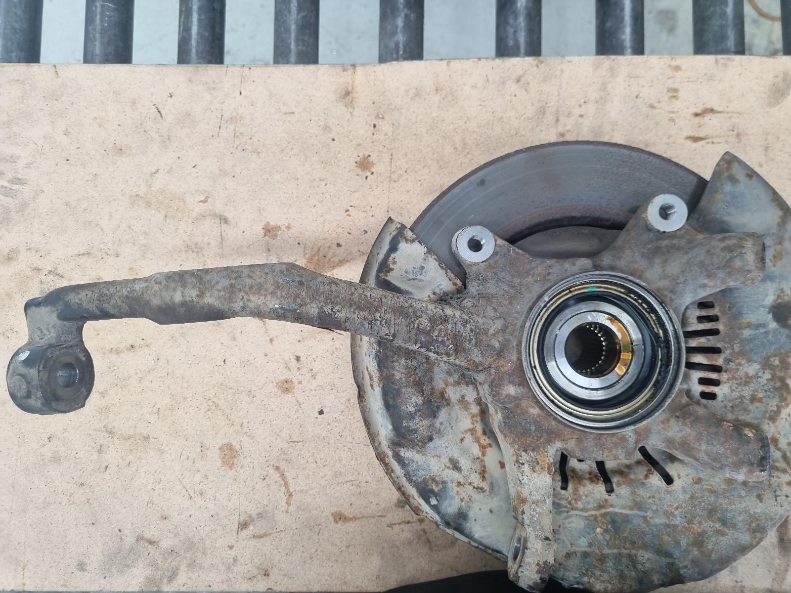 View Auto part Right Front Hub Assembly Toyota Hilux 2007