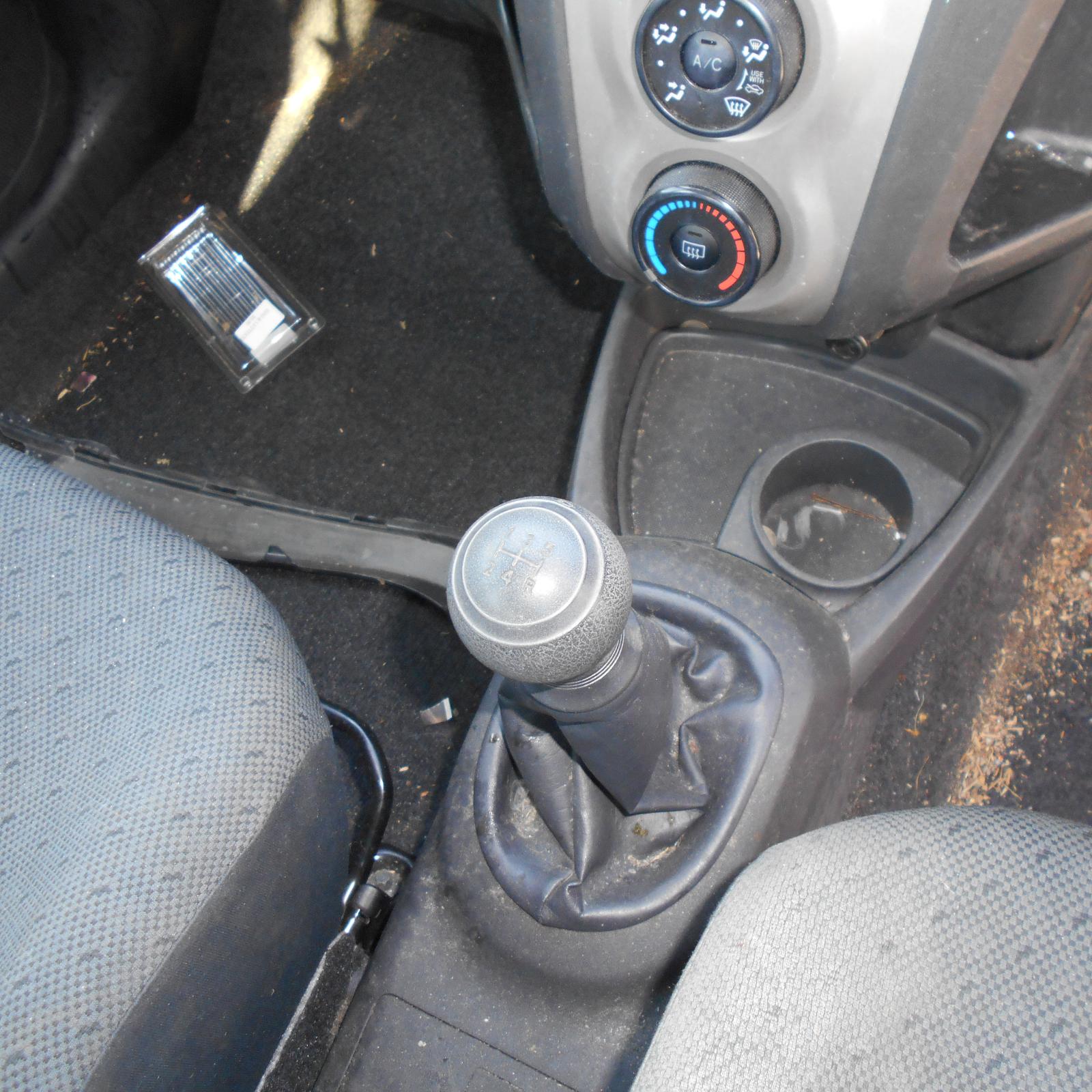 View Auto part Radio/Cd/Dvd/Sat/Tv Toyota Yaris 2010