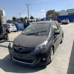 View Auto part Radio/Cd/Dvd/Sat/Tv Toyota Yaris 2012