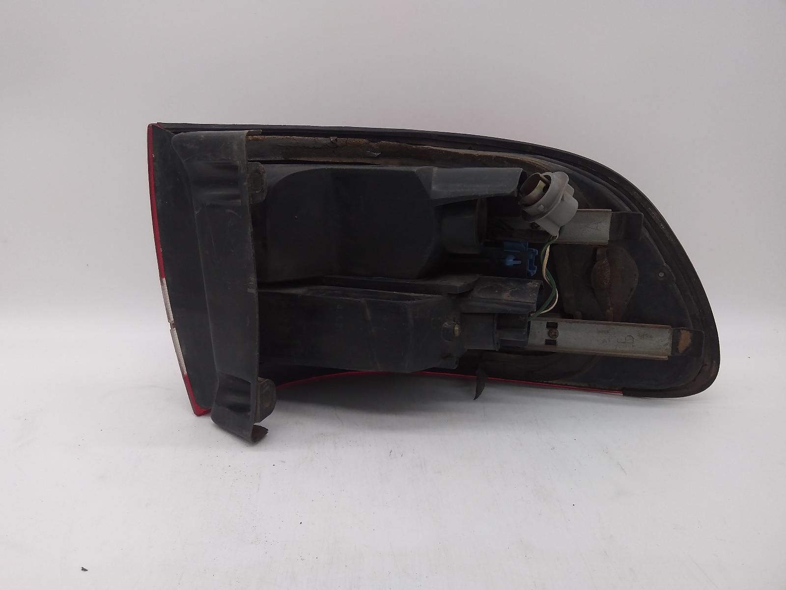 View Auto part Left Taillight Toyota Estima 1995