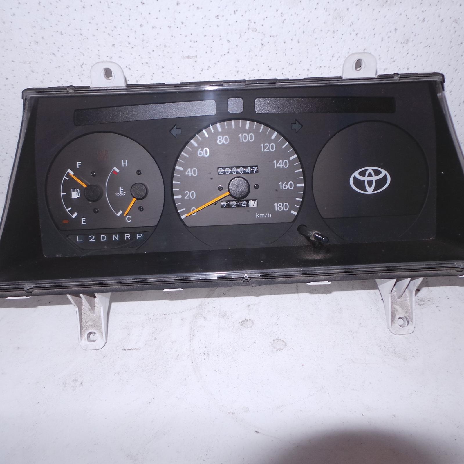 Instrument Cluster Hiace Toyota 2001