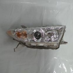 View Auto part Right Headlamp Toyota Kluger 2013