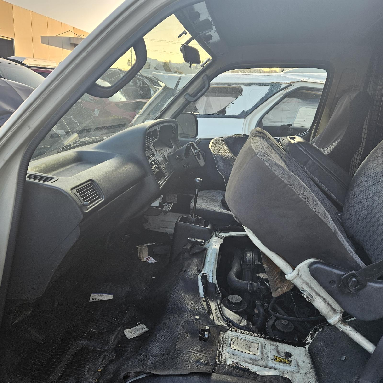 2003 Toyota Hiace Front Seat View Auto part Front Seat Toyota Hiace 2003