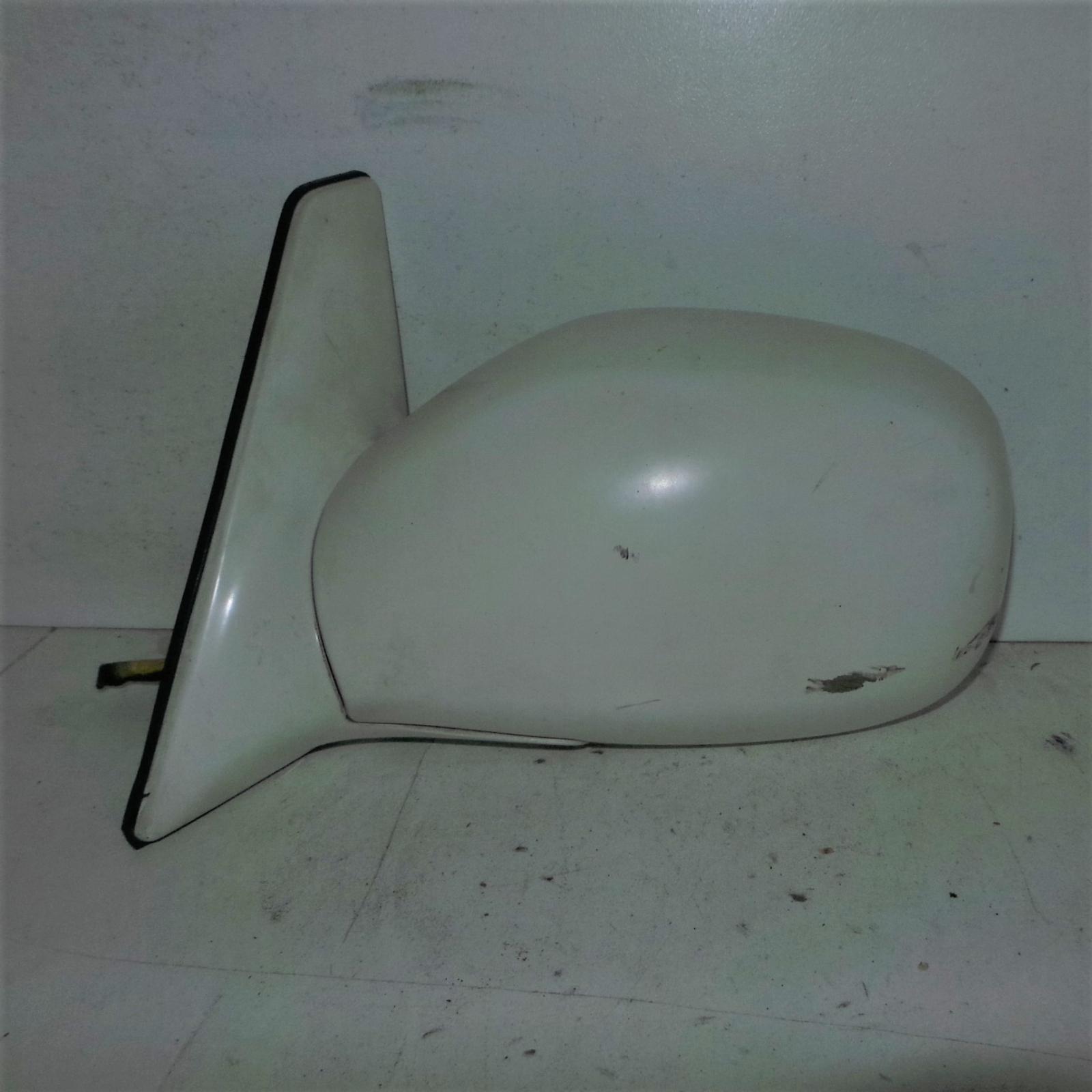 View Auto part Left Door Mirror Toyota Rav4 1999