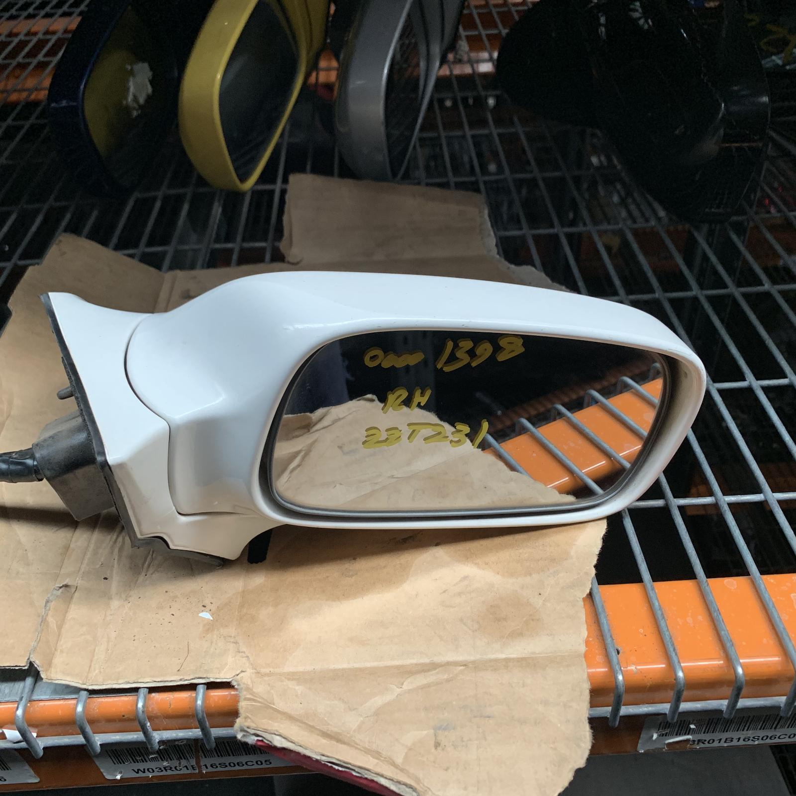 View Auto part Right Door Mirror Toyota Celica 2001