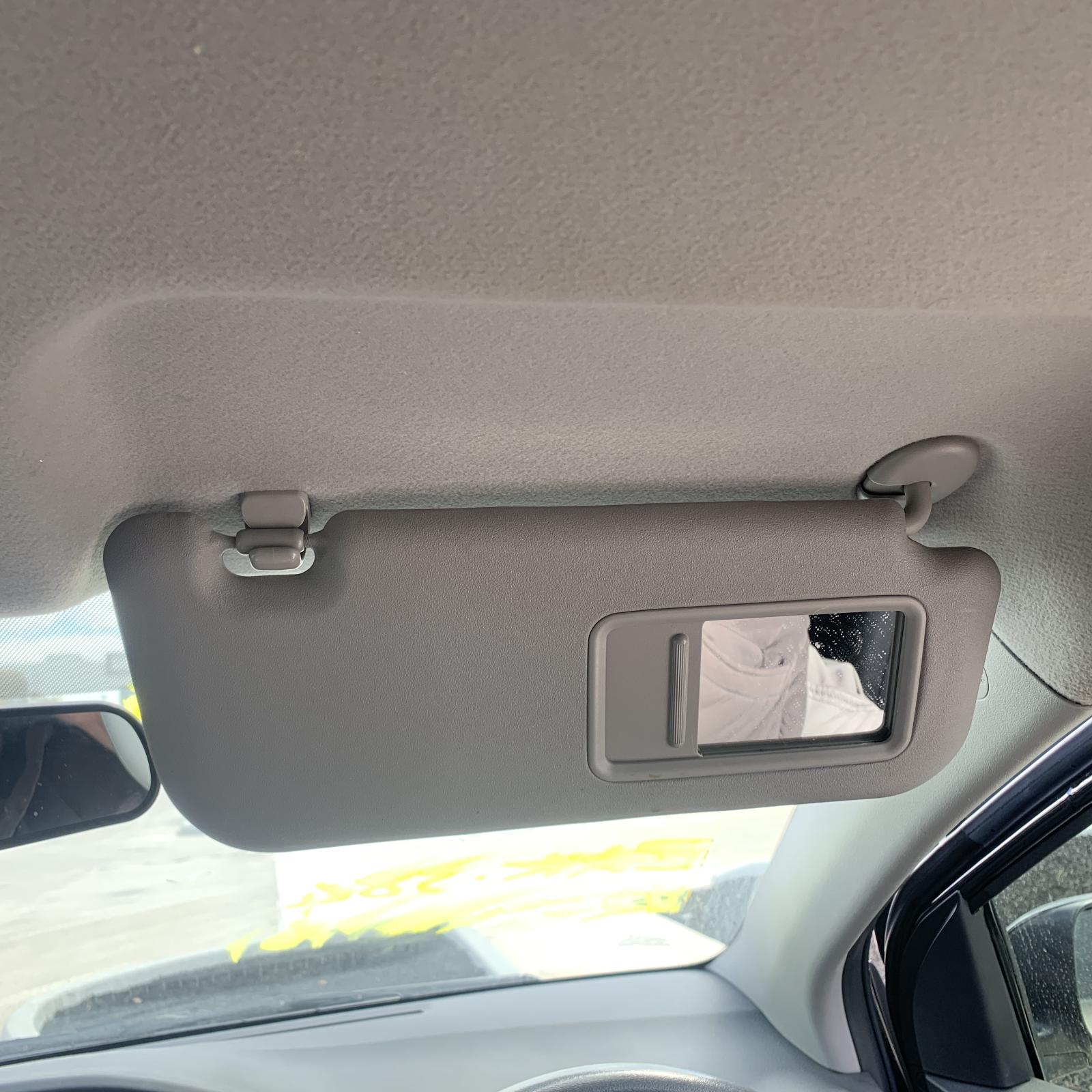 View Auto part Sunvisor Toyota Yaris 2012