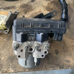 View Auto part Abs Pump/Modulator Toyota Yaris 2009