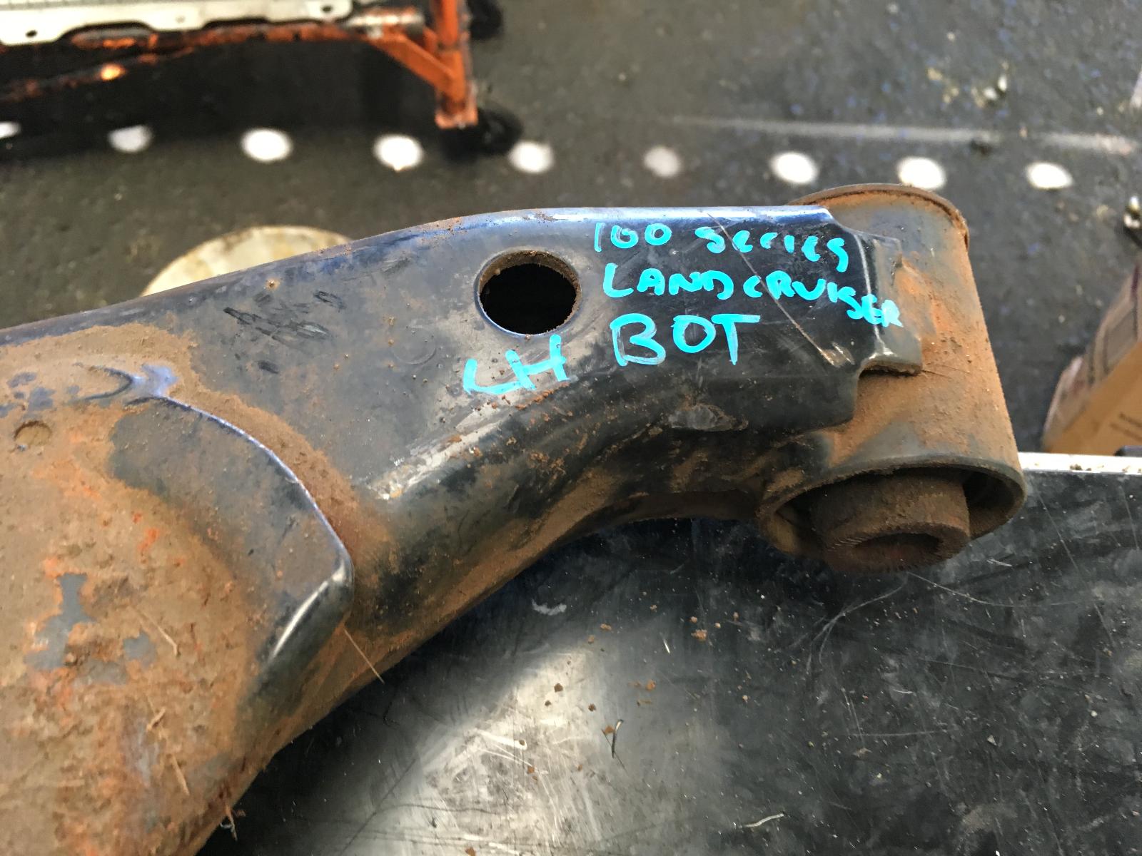 View Auto part Left Front Lower Control Arm Toyota Landcruiser 2002