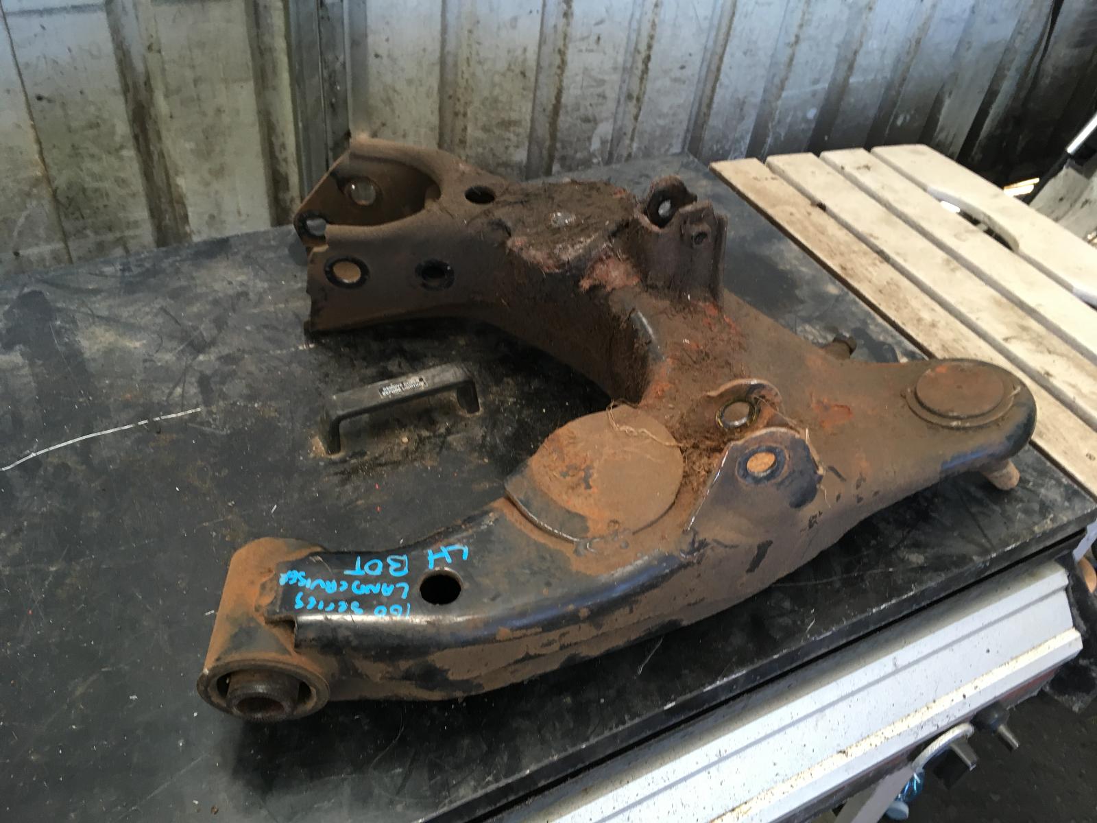 View Auto part Left Front Lower Control Arm Toyota Landcruiser 2002
