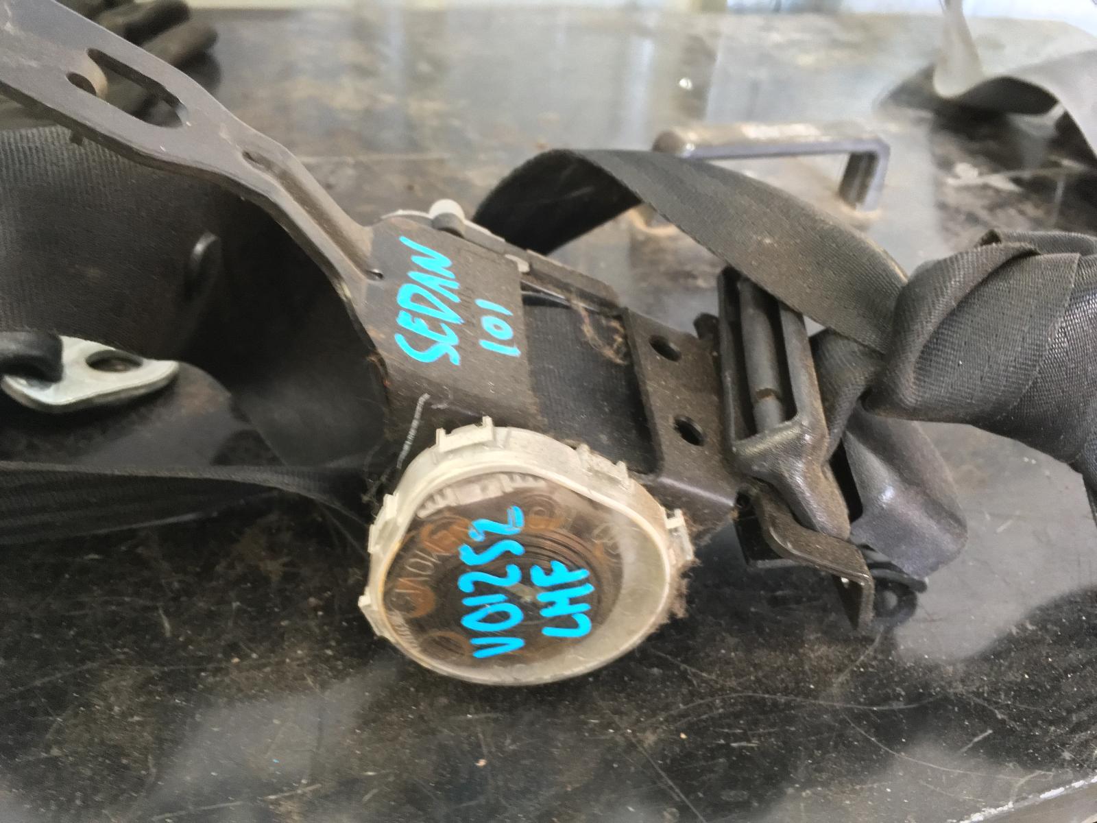 View Auto part Seatbelt/Stalk Toyota Corolla 1994