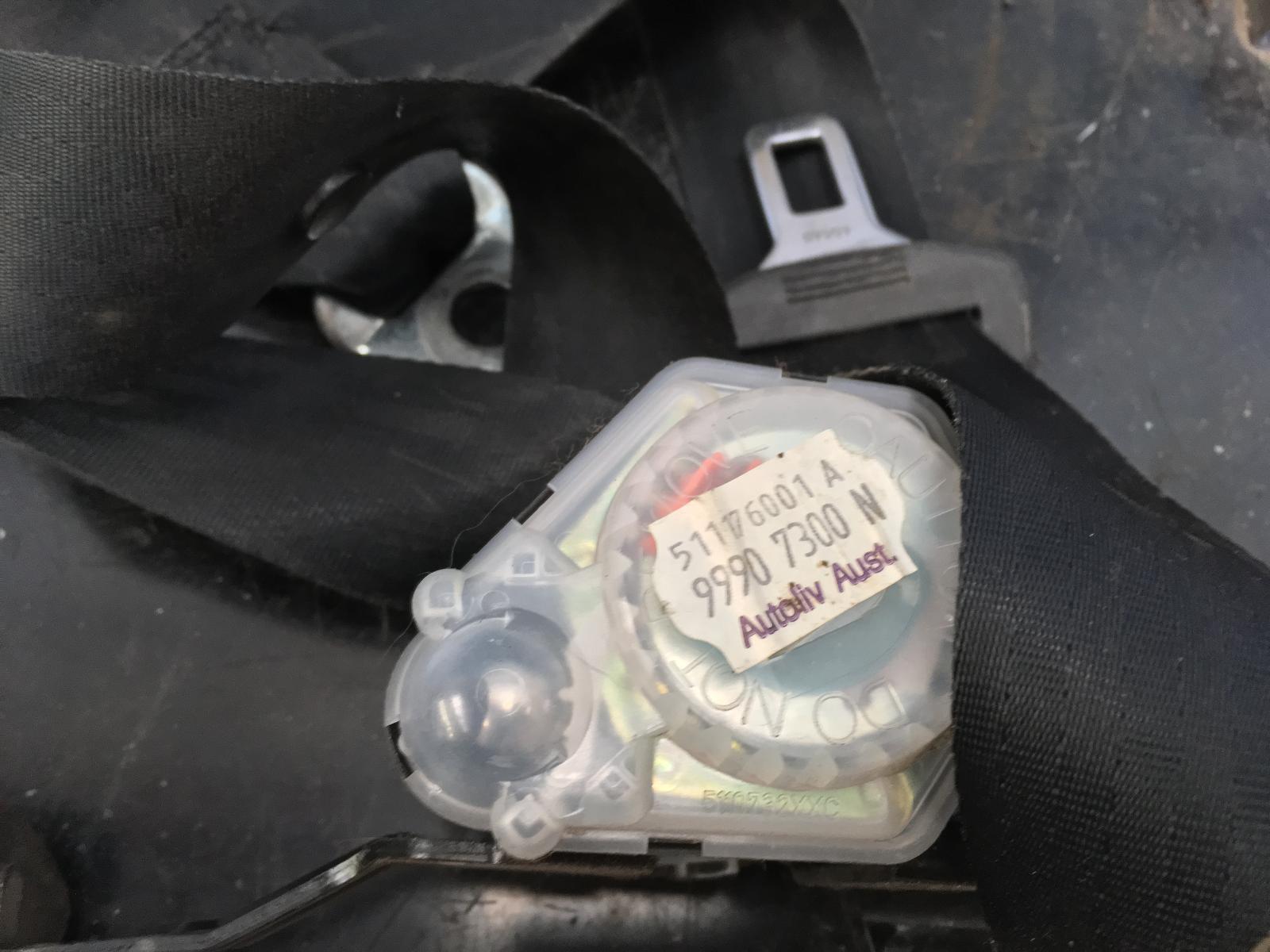 View Auto part Seatbelt/Stalk Toyota Corolla 1994