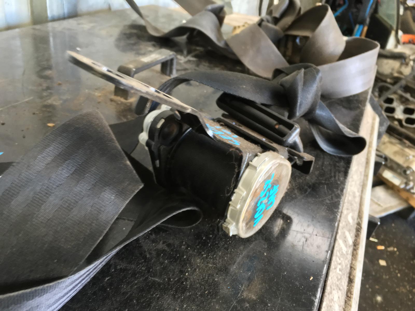 View Auto part Seatbelt/Stalk Toyota Corolla 1994