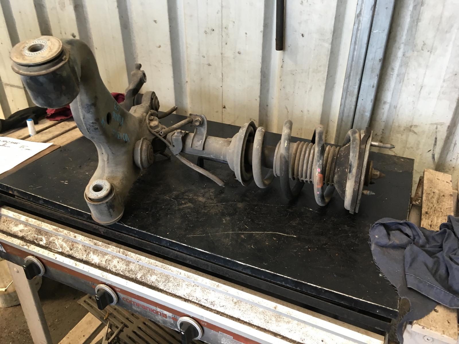 Left Front Lower Control Arm Hilux Toyota 2007