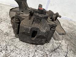 View Auto part Right Front Hub Assembly Toyota Tarago 2004