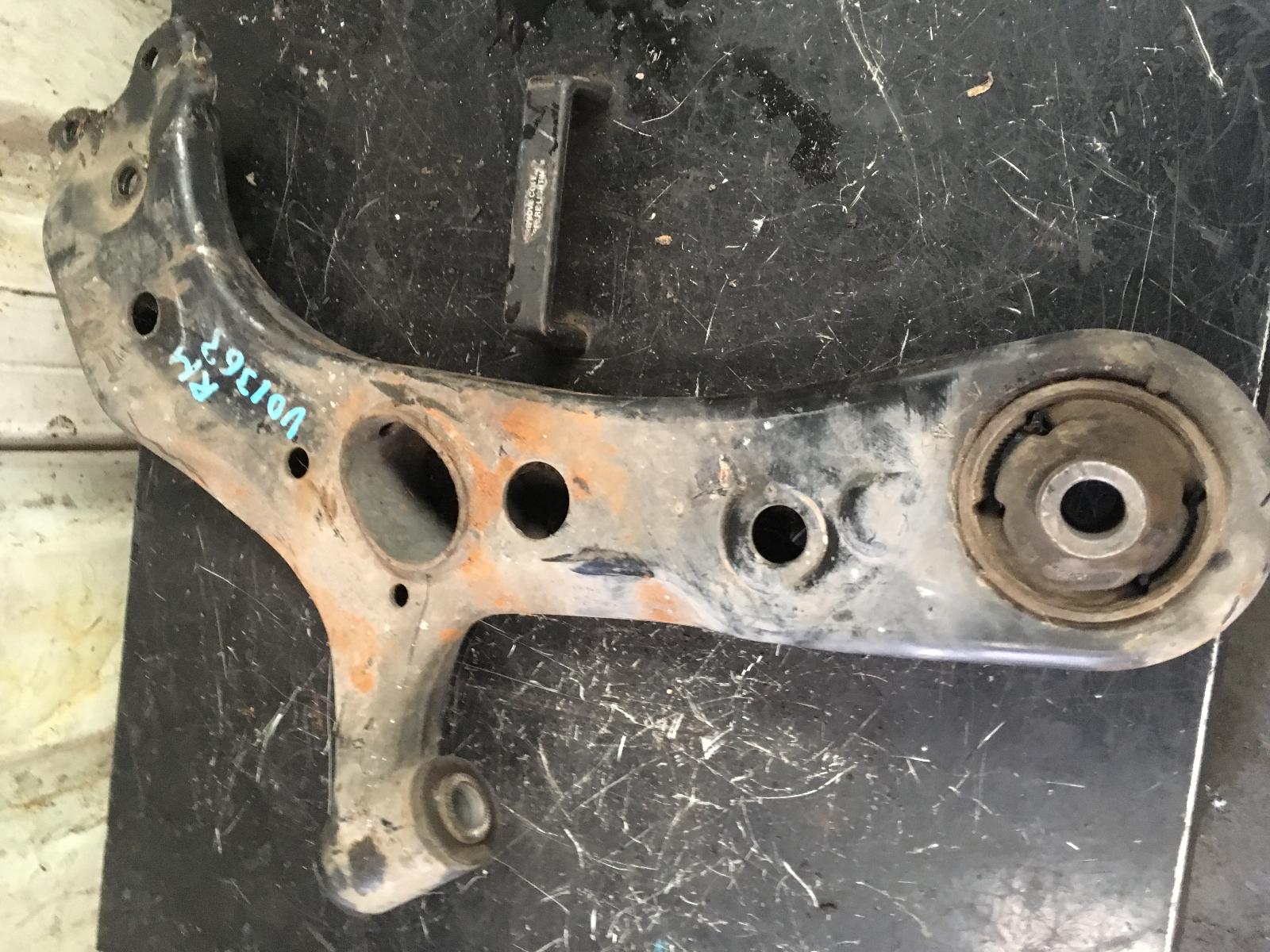 View Auto part Right Front Lower Control Arm Toyota Rav4 2007