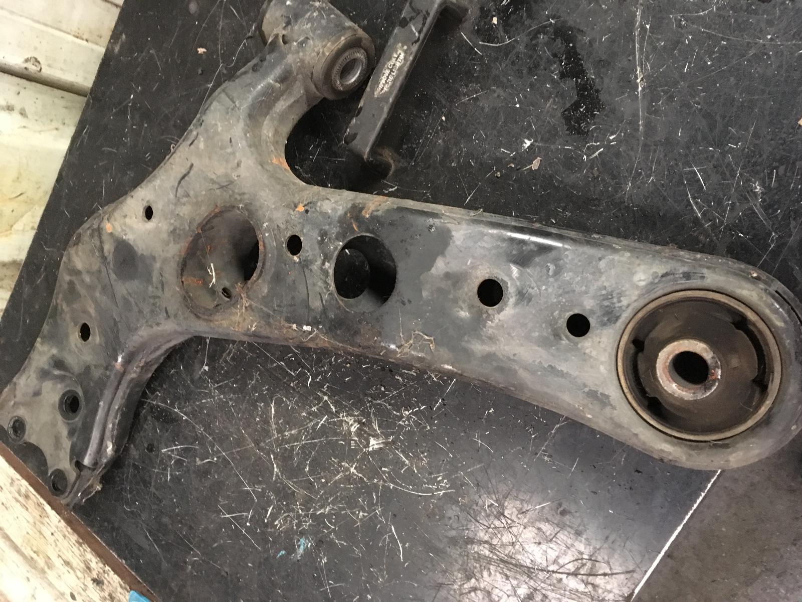 View Auto part Right Front Lower Control Arm Toyota Rav4 2007