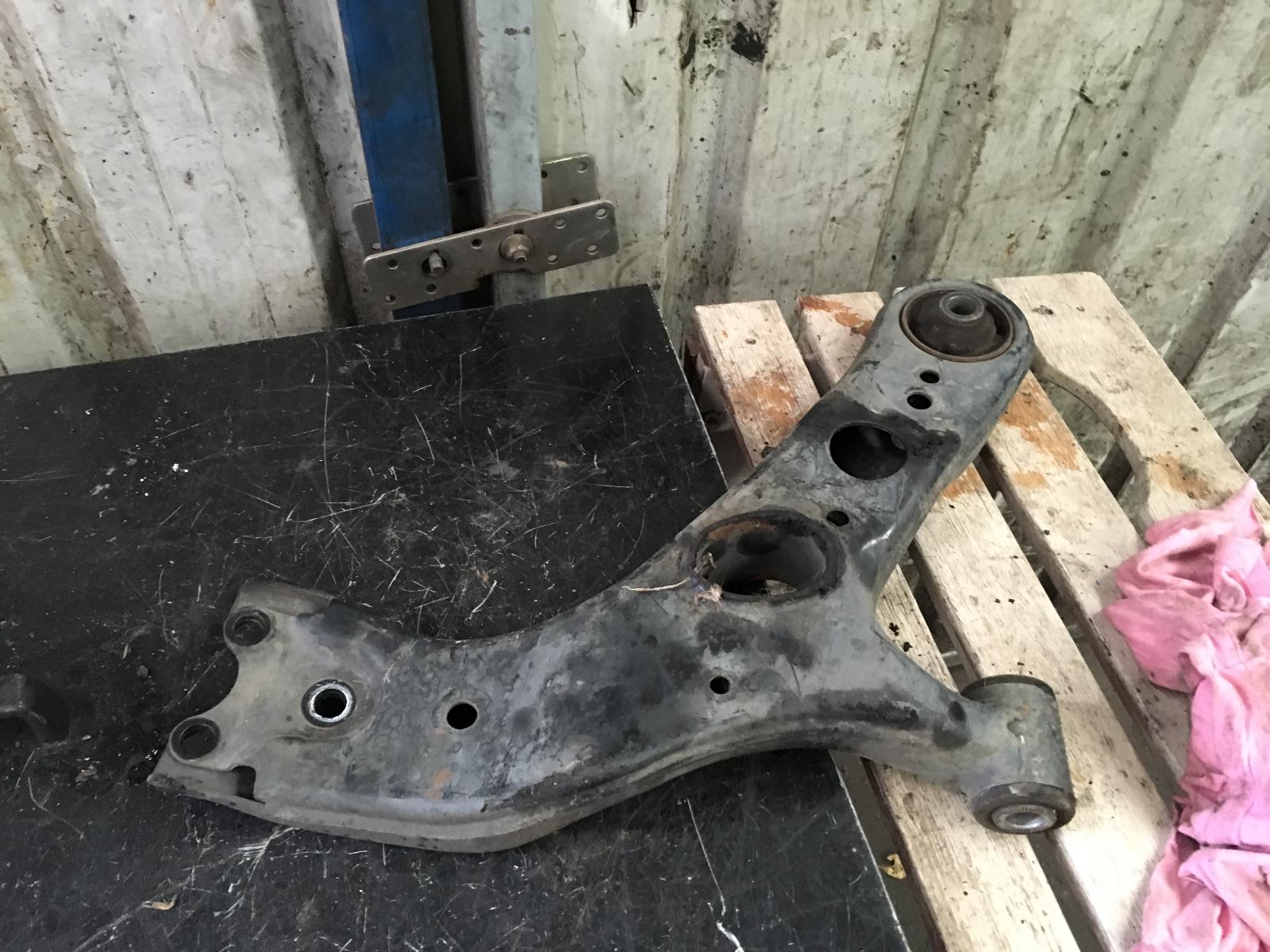 View Auto part Left Front Lower Control Arm Toyota Rav4 2007