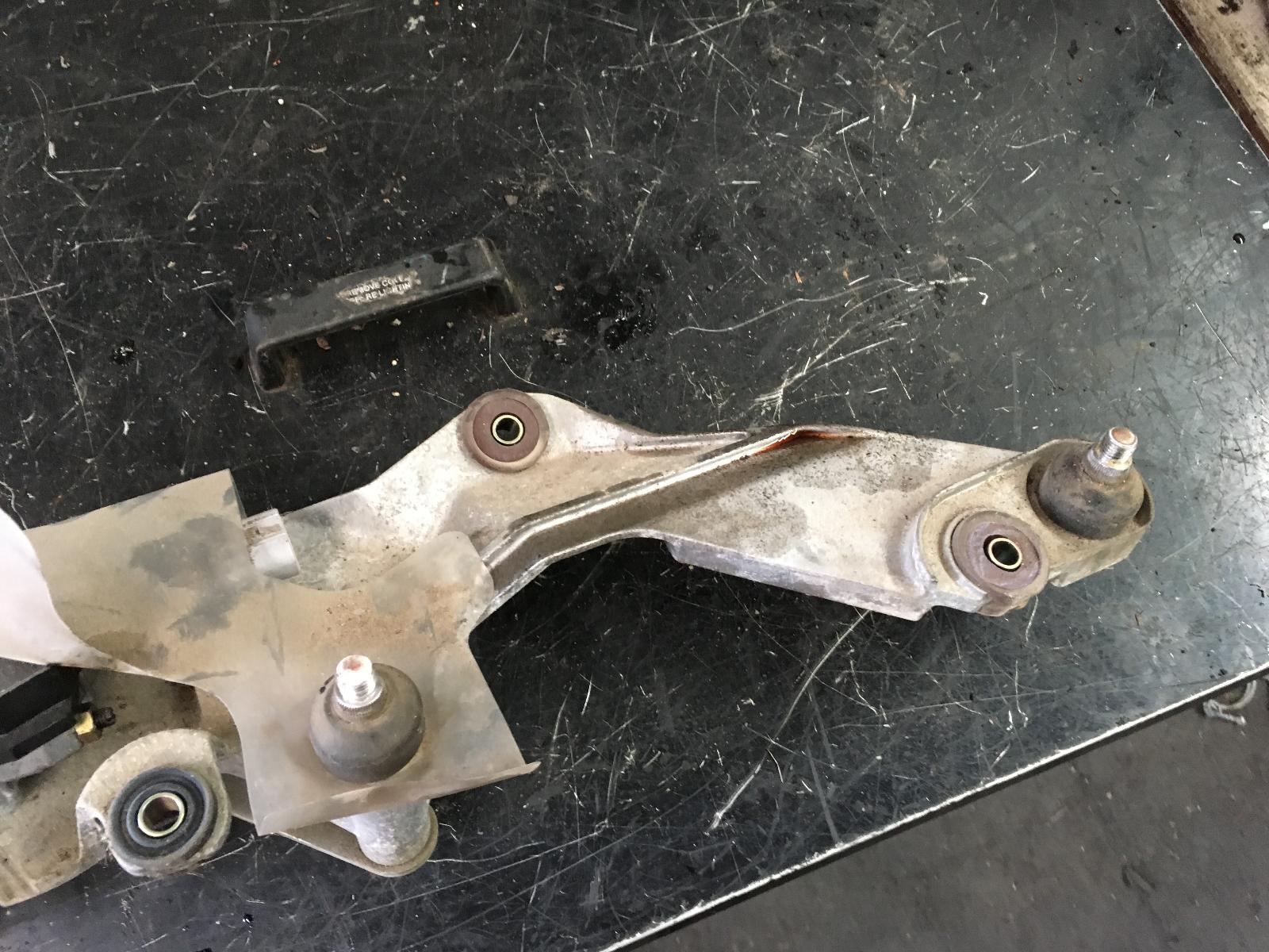 View Auto part Wiper Motor Toyota Tarago 2004