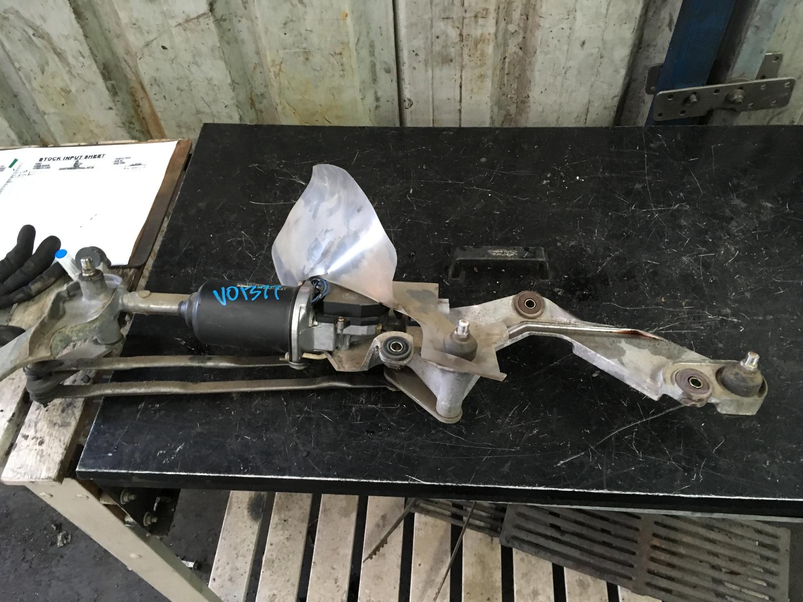 View Auto part Wiper Motor Toyota Tarago 2004
