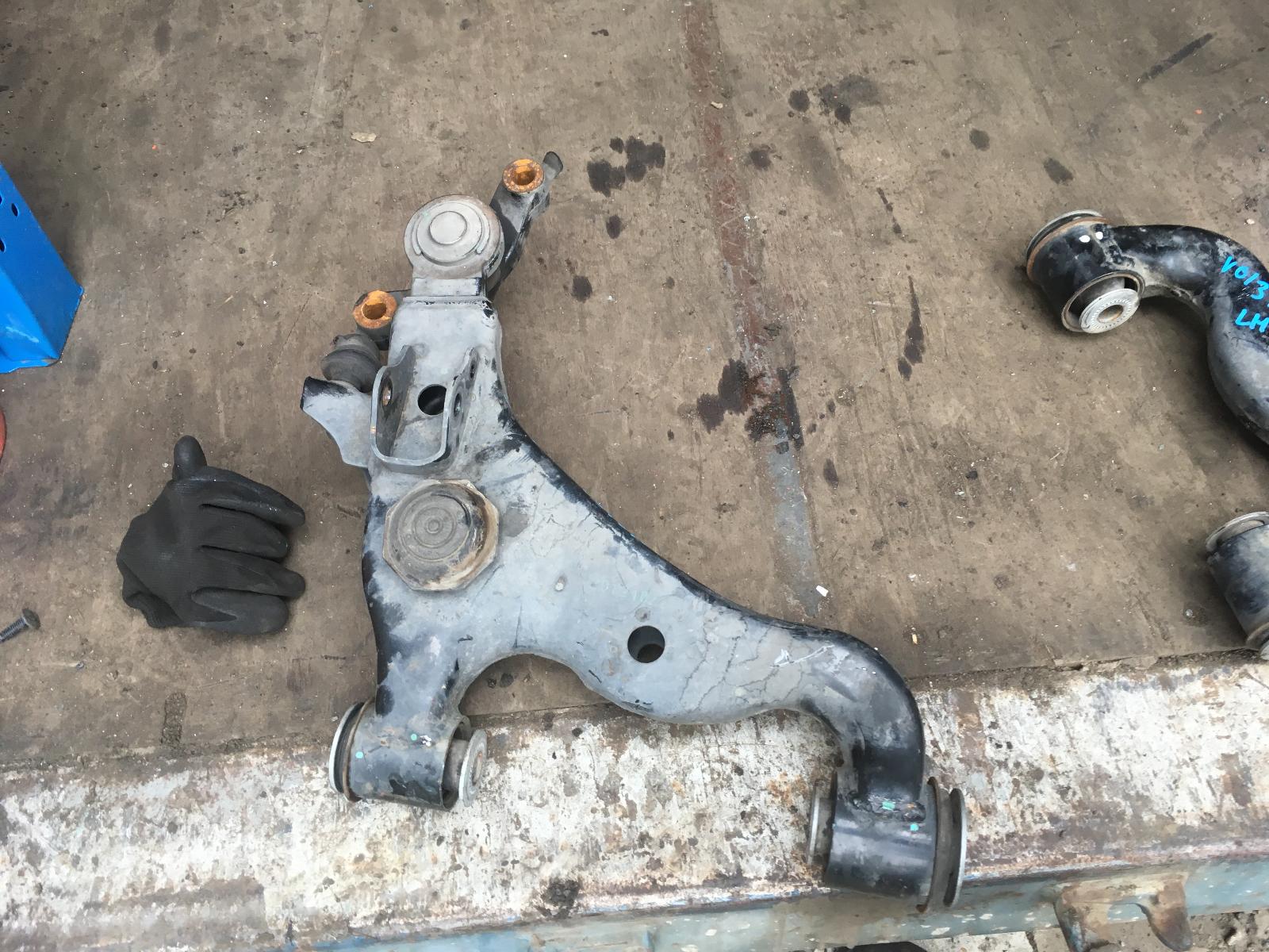 View Auto part Right Front Lower Control Arm Toyota Hilux 2010