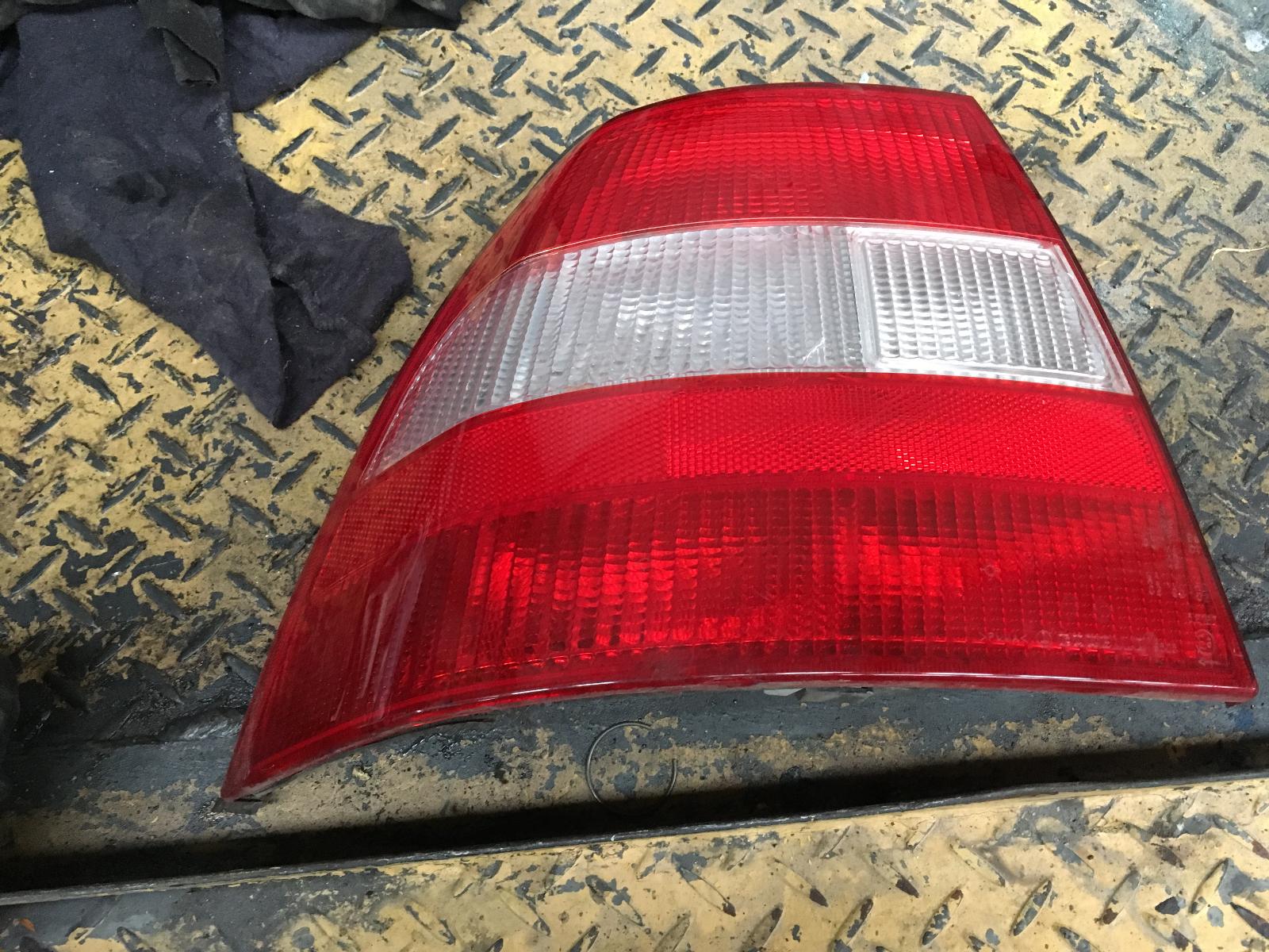 View Auto part Left Taillight Holden Vectra 1998