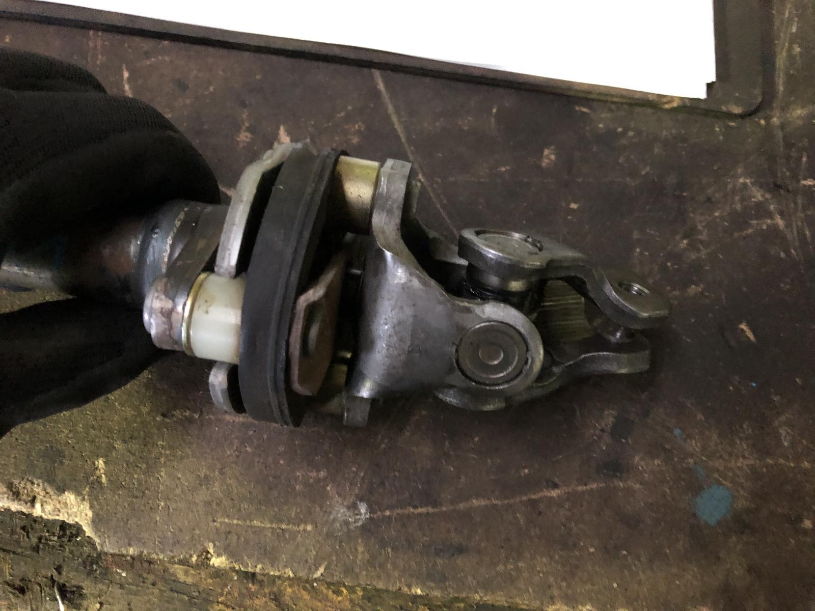 View Auto part Steering Intermediate Shaft Toyota Avensis 2002
