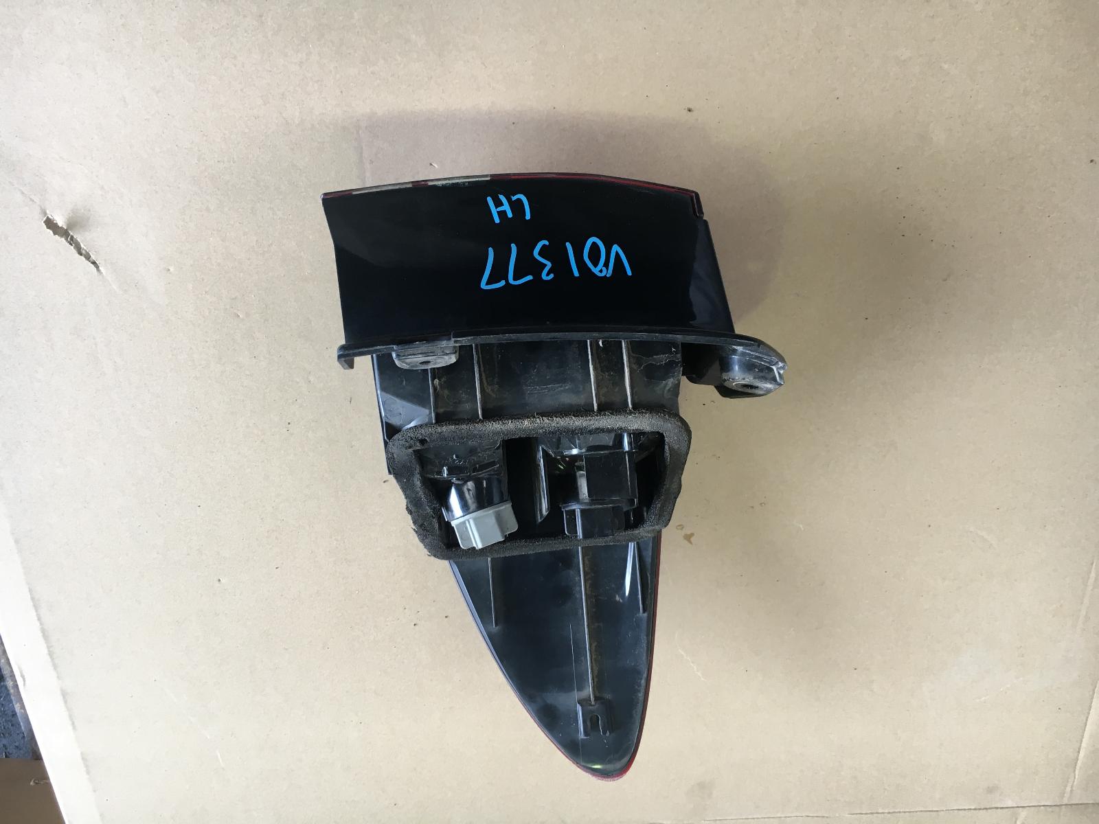 View Auto part Left Taillight Toyota Tarago 2004