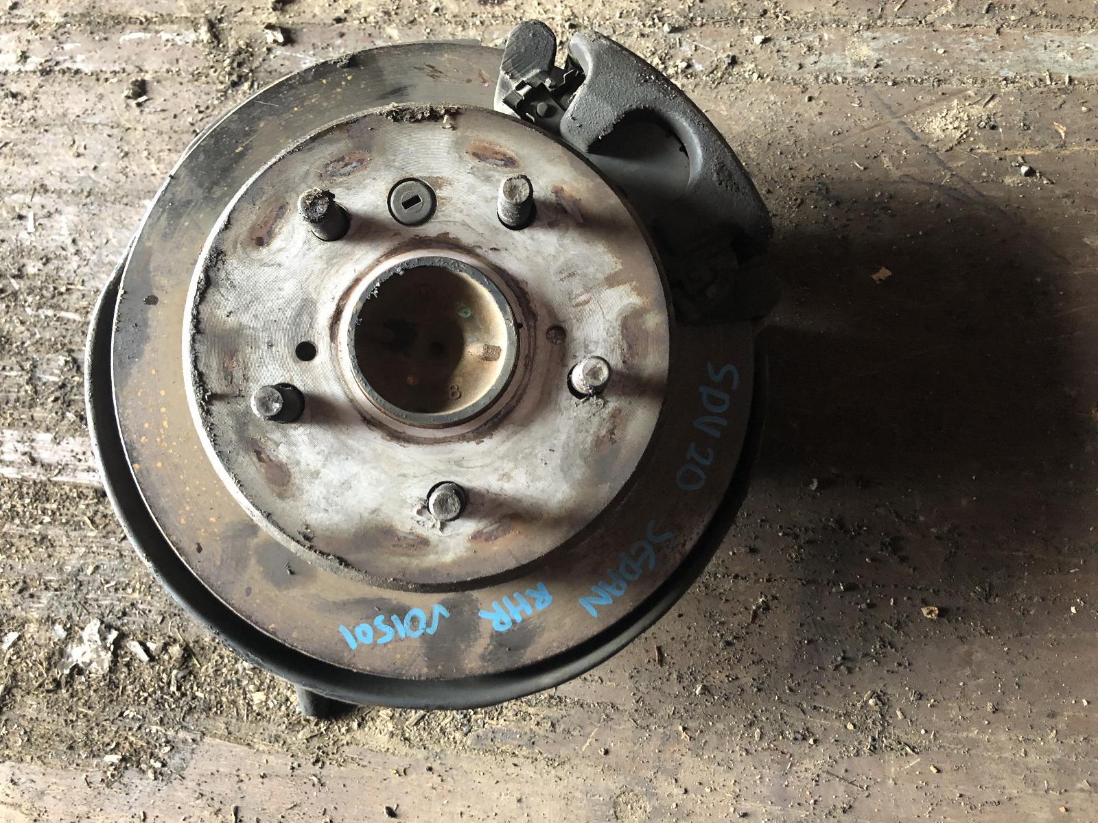 View Auto part Right Rear Hub Assembly Toyota Camry 1997