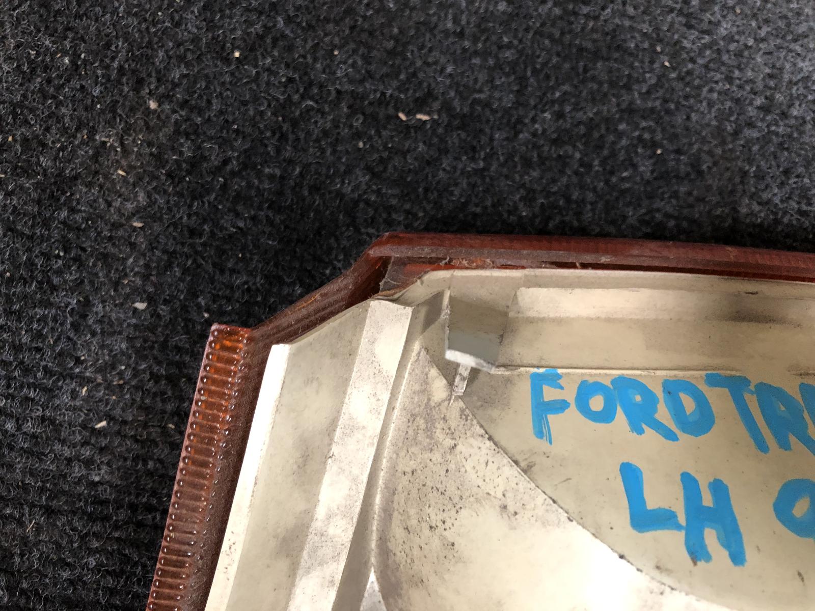 View Auto part Left Indicator/Fog/Side Ford Transit 1997