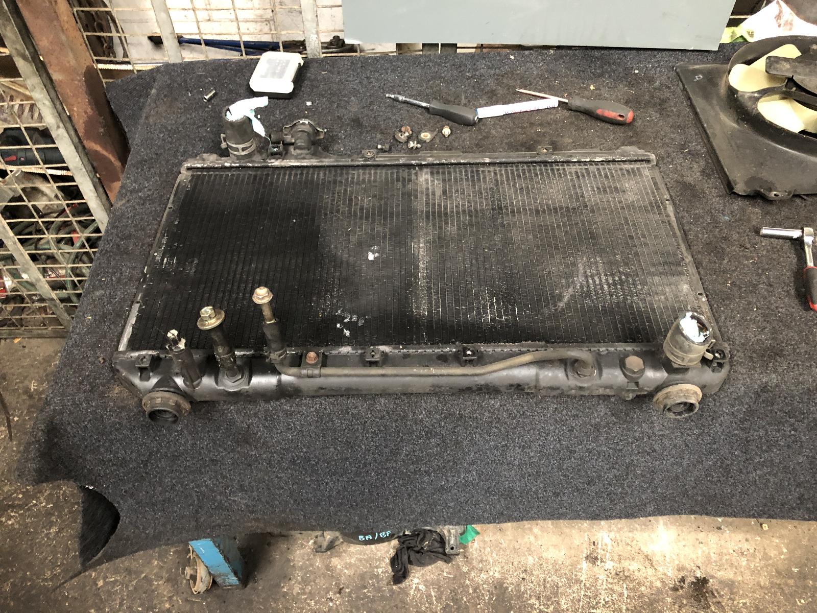View Auto part Radiator Toyota Rav4 2000