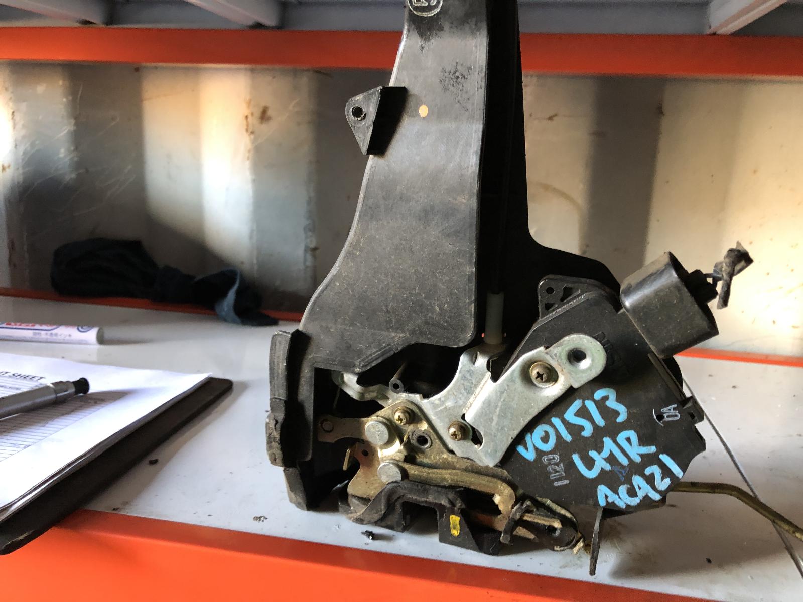 View Auto part Door/Boot/Gate Lock Toyota Rav4 2001
