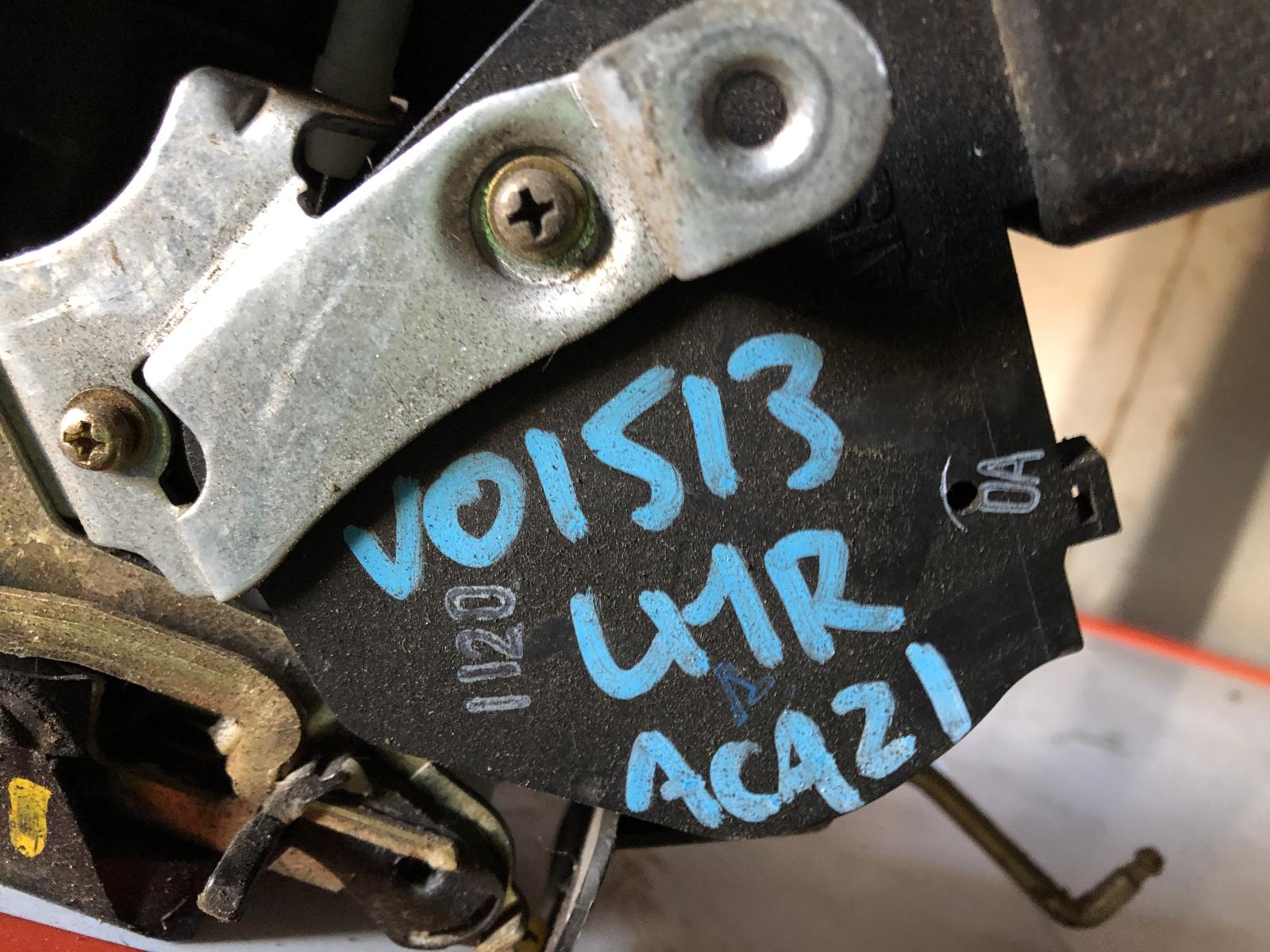 View Auto part Door/Boot/Gate Lock Toyota Rav4 2001