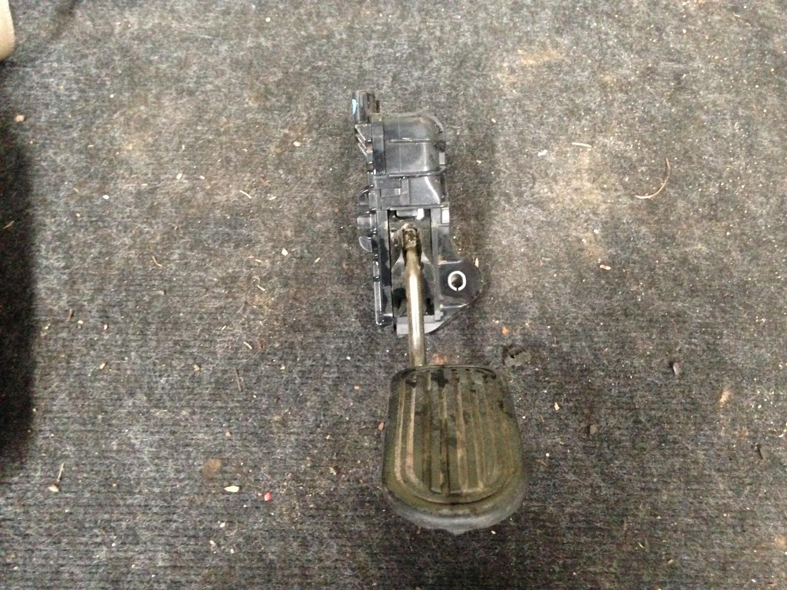 View Auto part Pedal Assembly Lexus Rx Series 2003