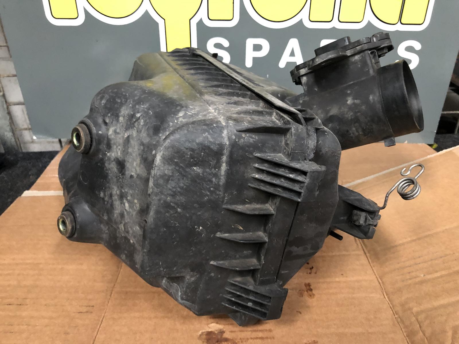View Auto part Air Cleaner/Box Toyota Camry 1998