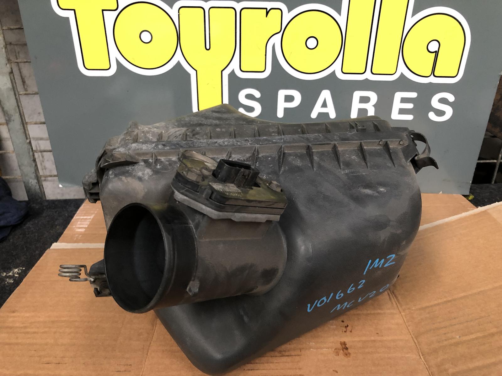View Auto part Air Cleaner/Box Toyota Camry 1998
