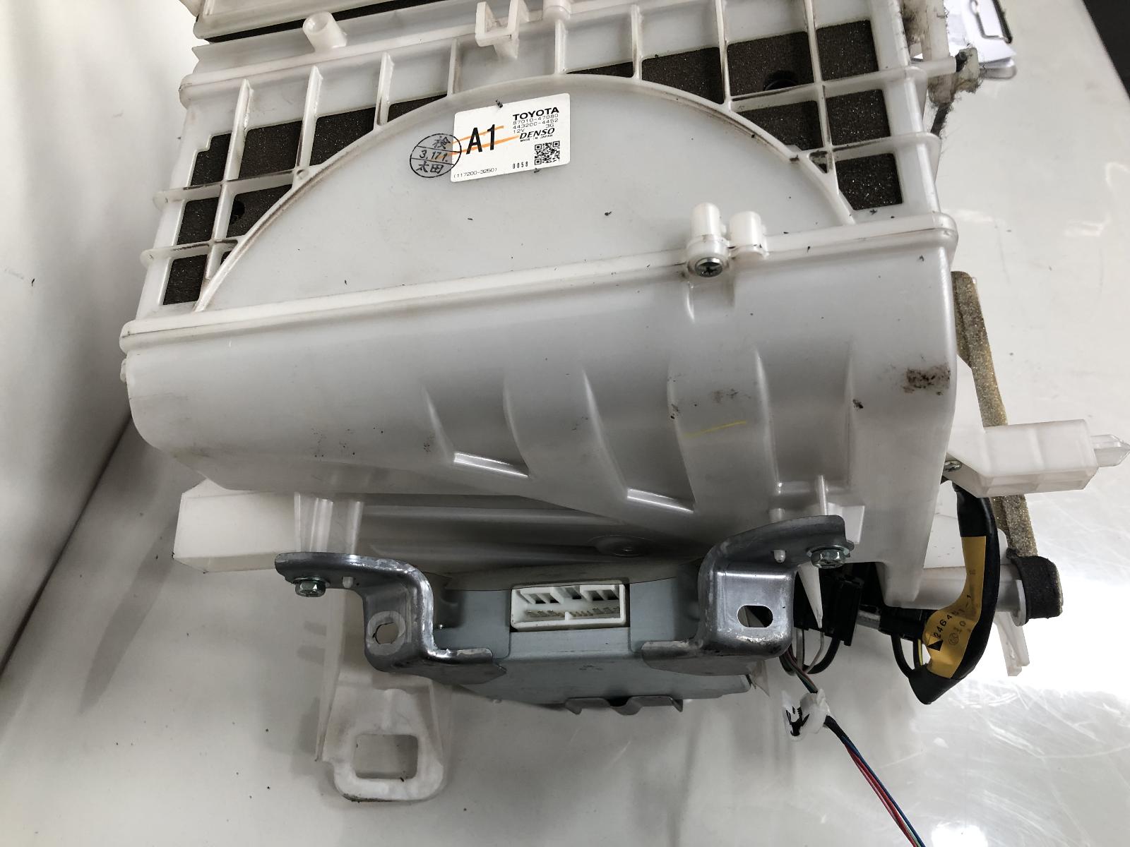 View Auto part A/C Assembly (Kit) Toyota Prius 2005