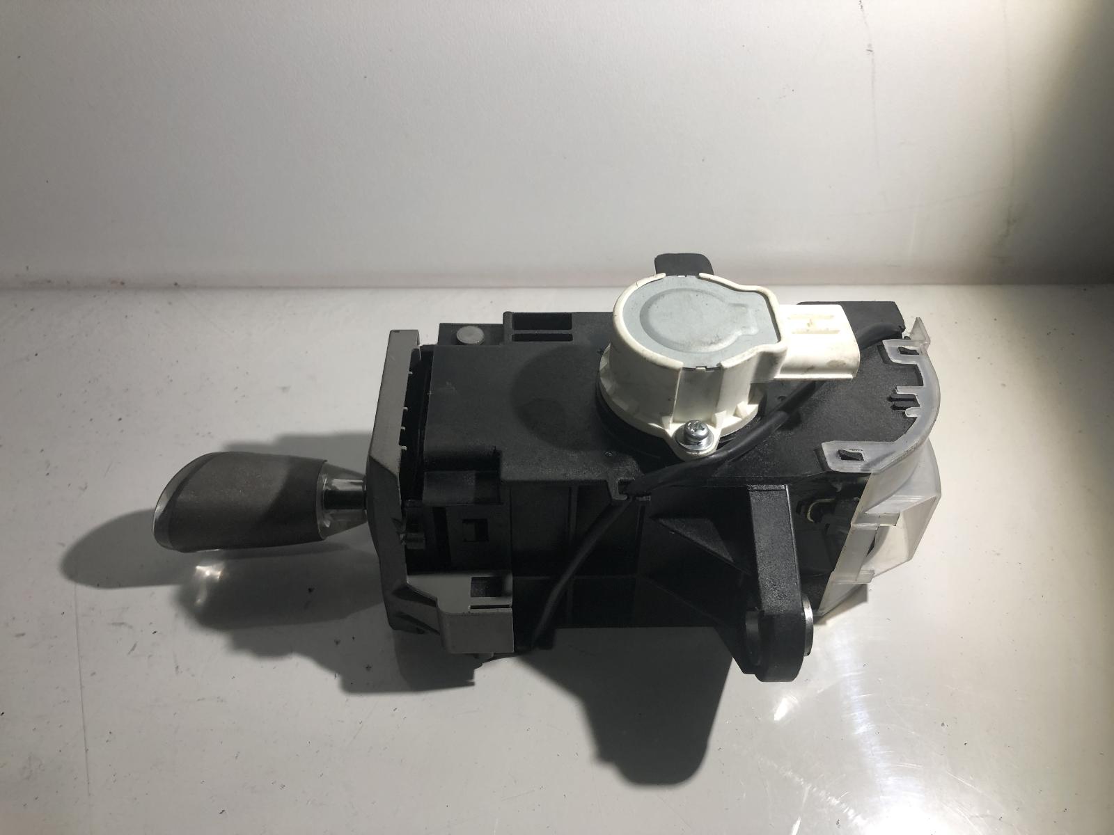 View Auto part Gear Stick/Shifter Toyota Prius 2005