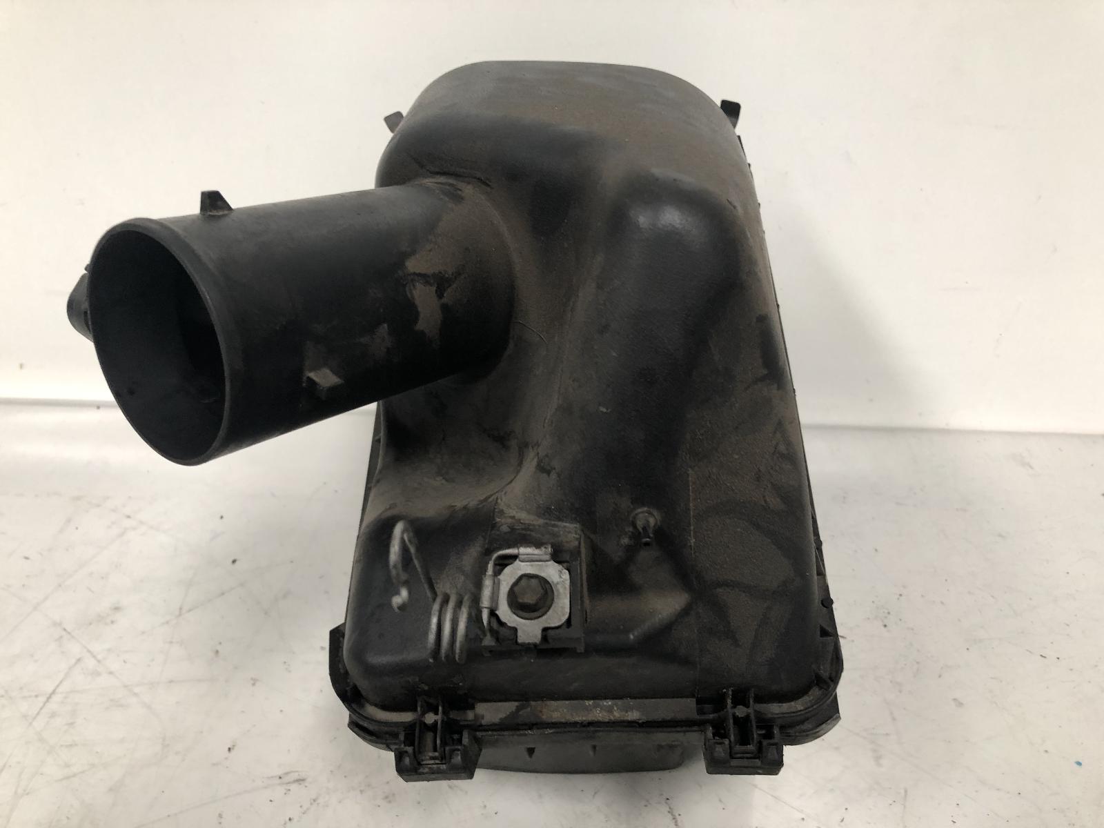 View Auto part Air Cleaner/Box Toyota Camry 1999