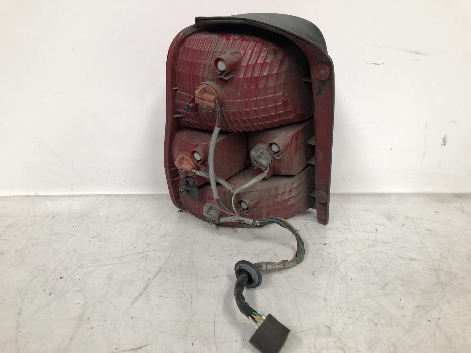 View Auto part Right Taillight Kia Carnival/grand Carnival 2006