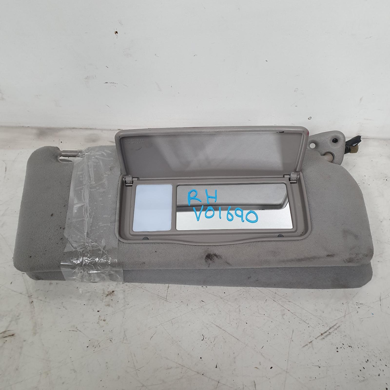 View Auto part Sunvisor Lexus Is200/is300 1999