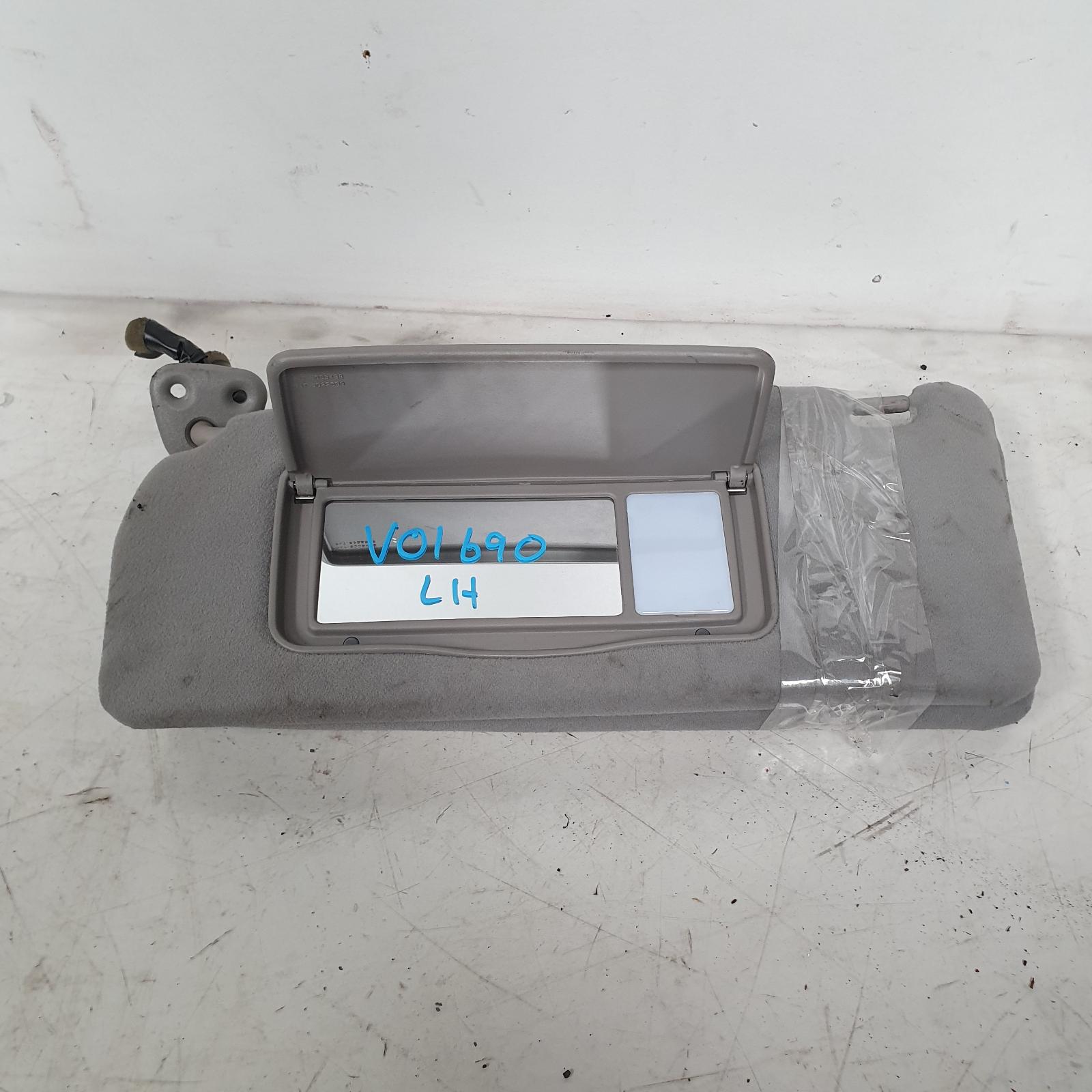 View Auto part Sunvisor Lexus Is200/is300 1999