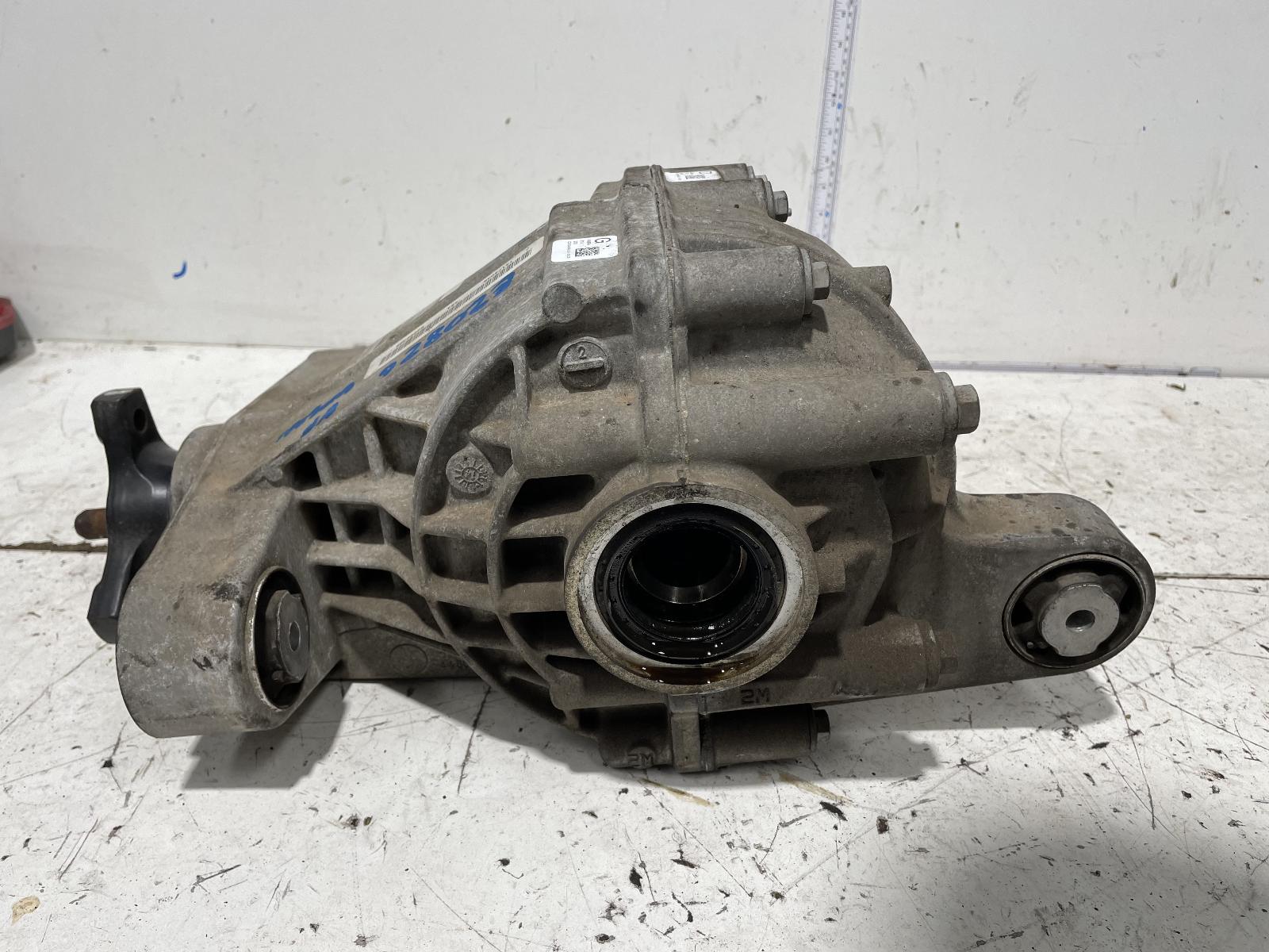 View Auto part Differential Centre Holden Commodore 2014