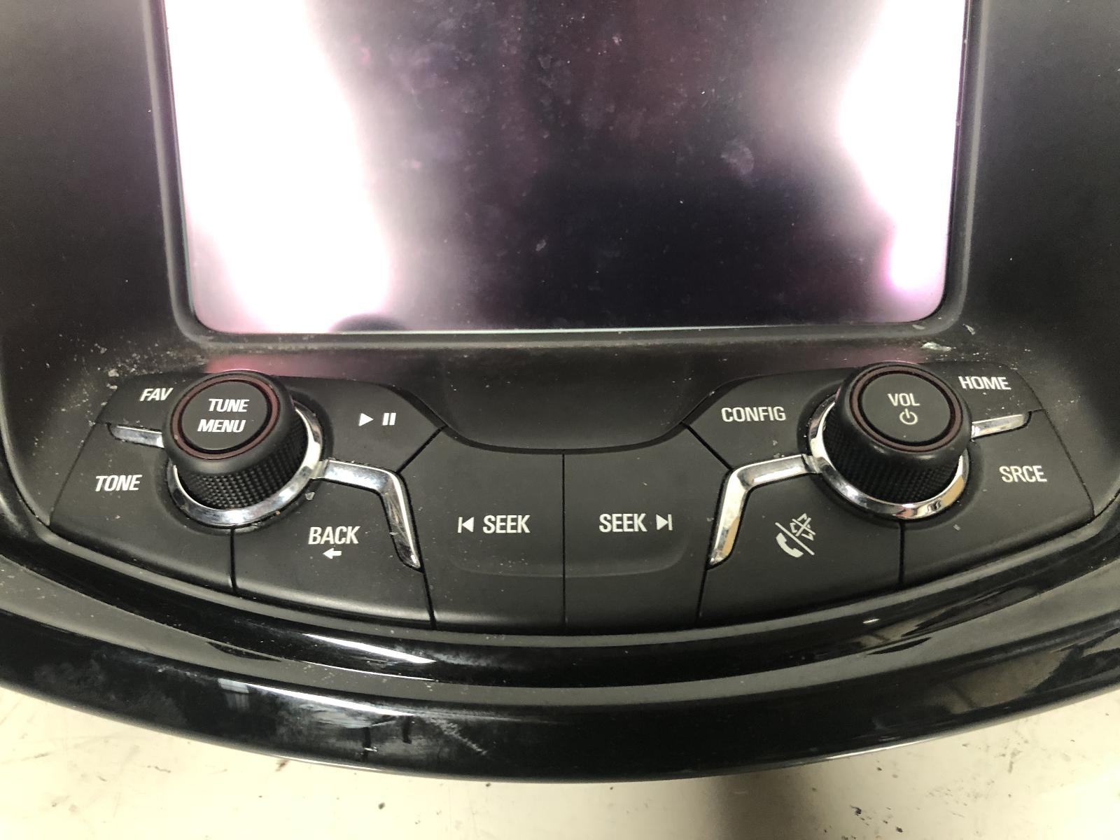 View Auto part Radio/Cd/Dvd/Sat/Tv Holden Commodore 2014