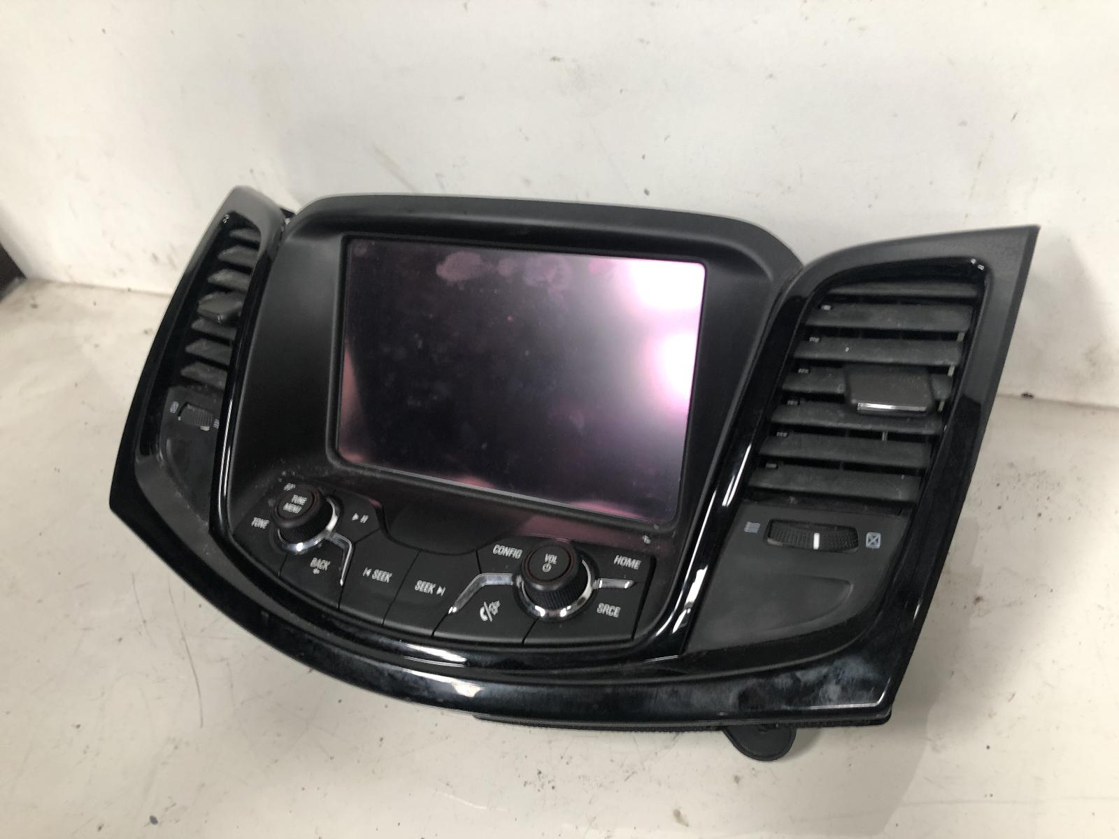 View Auto part Radio/Cd/Dvd/Sat/Tv Holden Commodore 2014