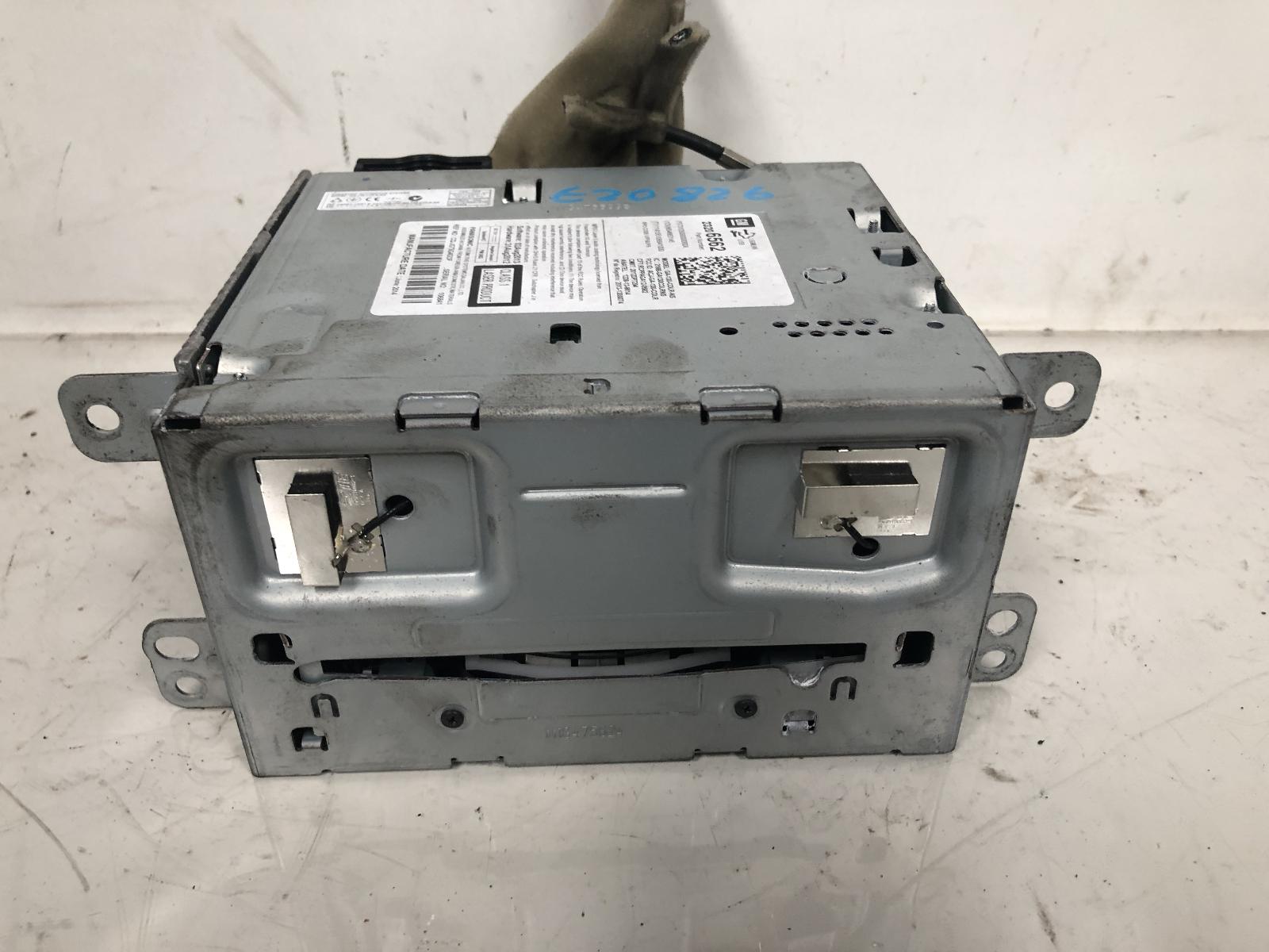 View Auto part Radio/Cd/Dvd/Sat/Tv Holden Commodore 2014