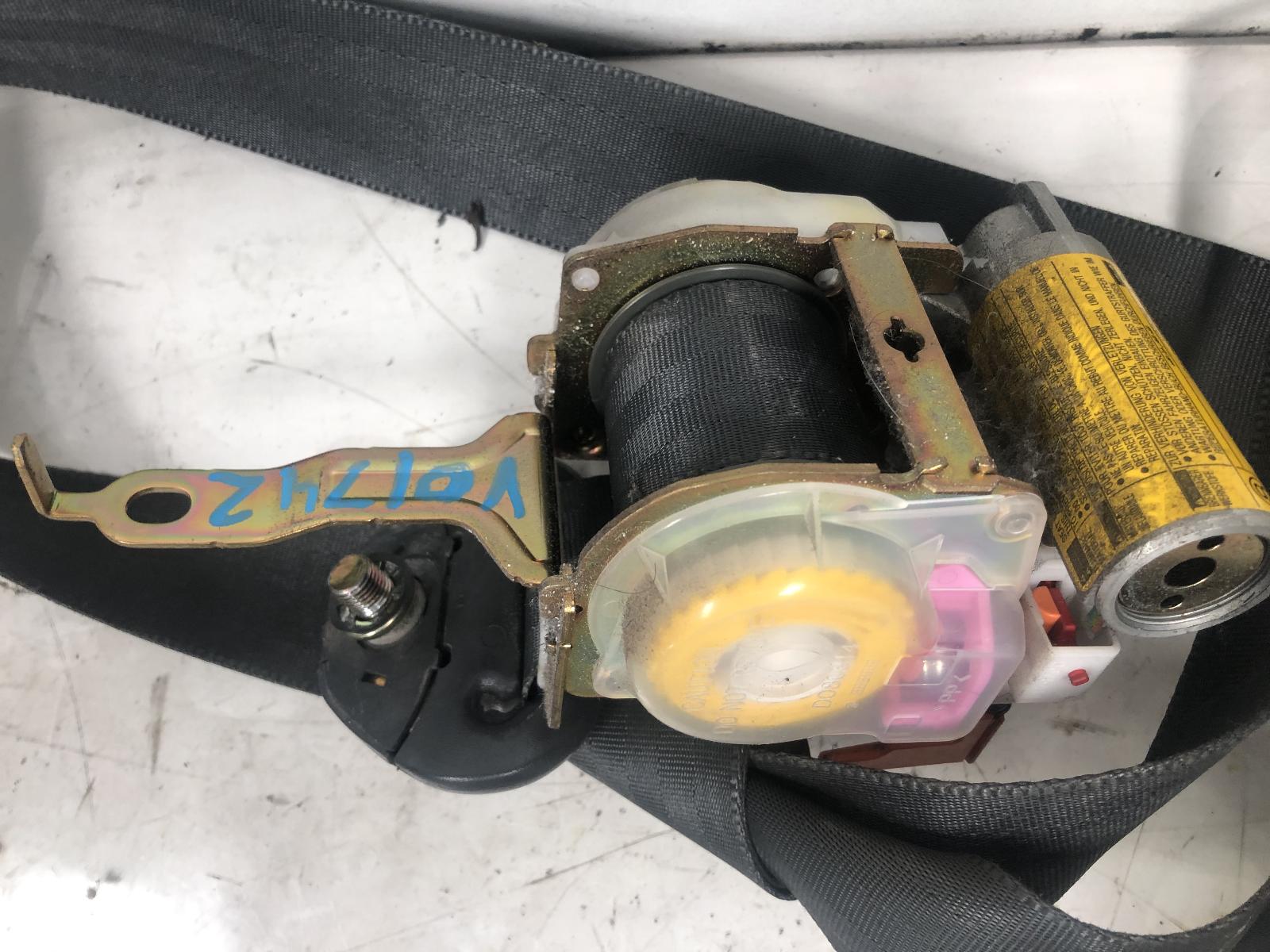 View Auto part Seatbelt/Stalk Toyota Rav4 1998