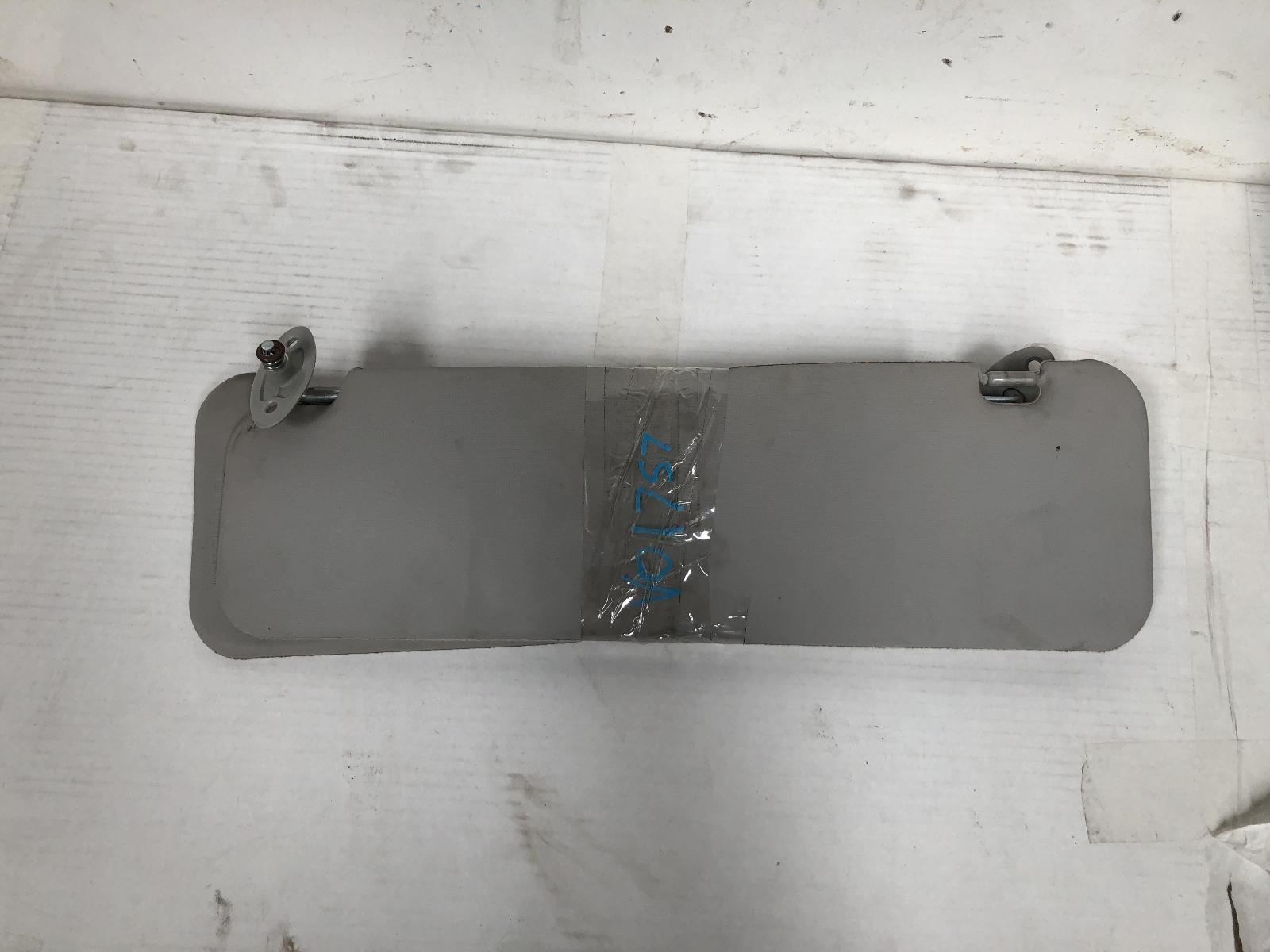 View Auto part Sunvisor Toyota Hiace 2010