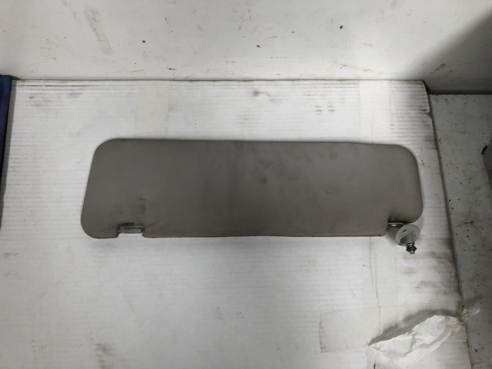 View Auto part Sunvisor Toyota Hiace 2009