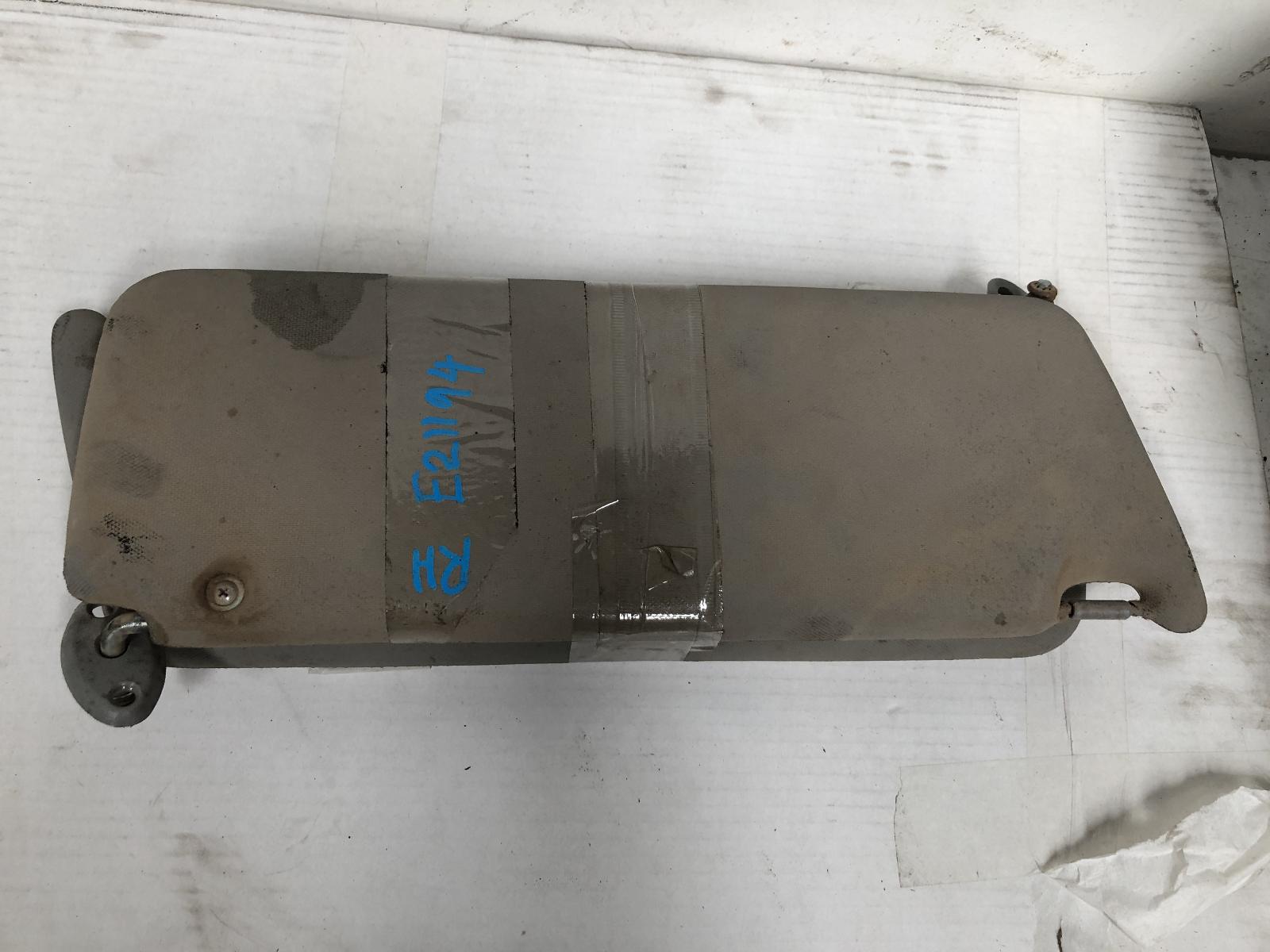 View Auto part Sunvisor Toyota Dyna 1999